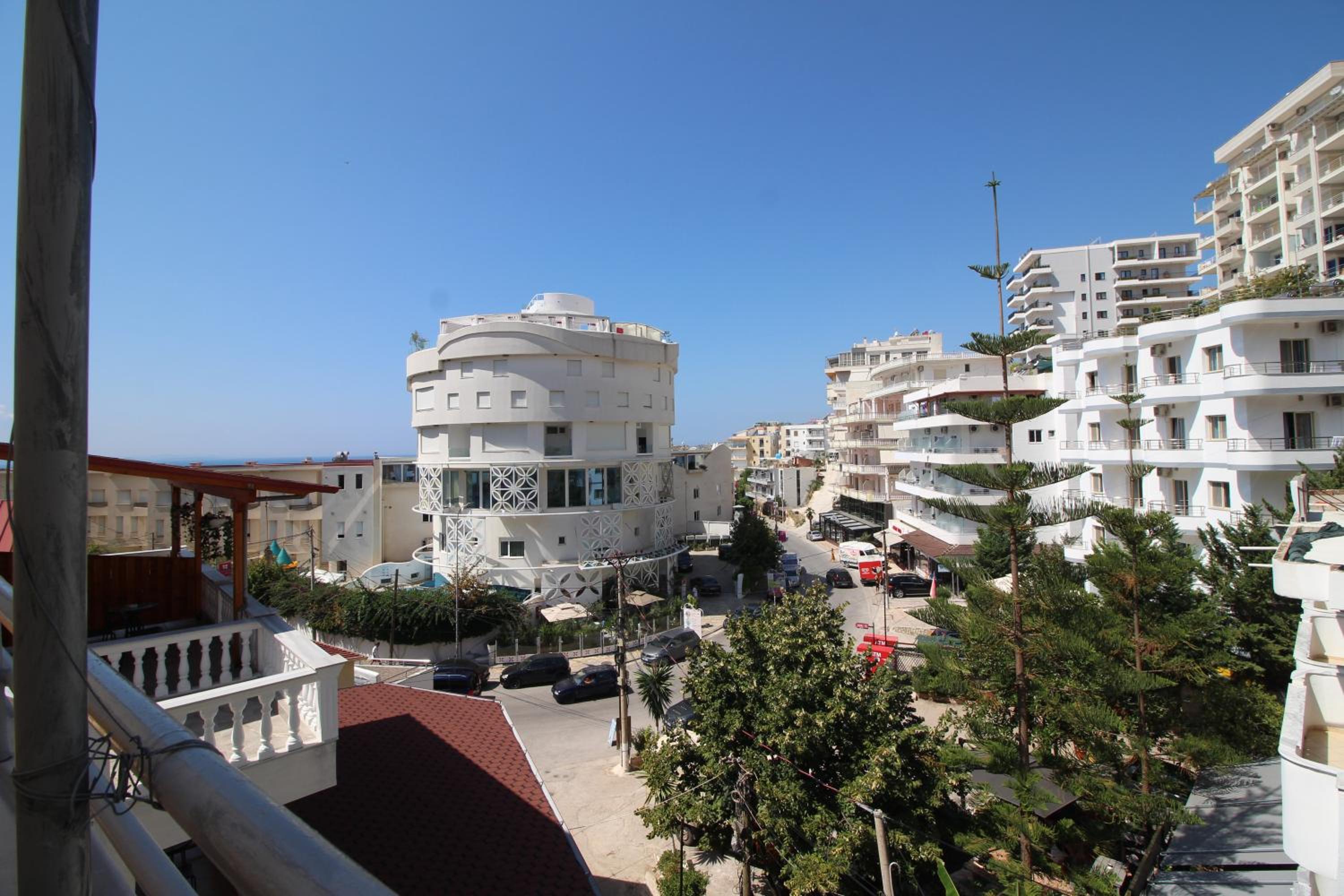 Lengu Holidays Houses