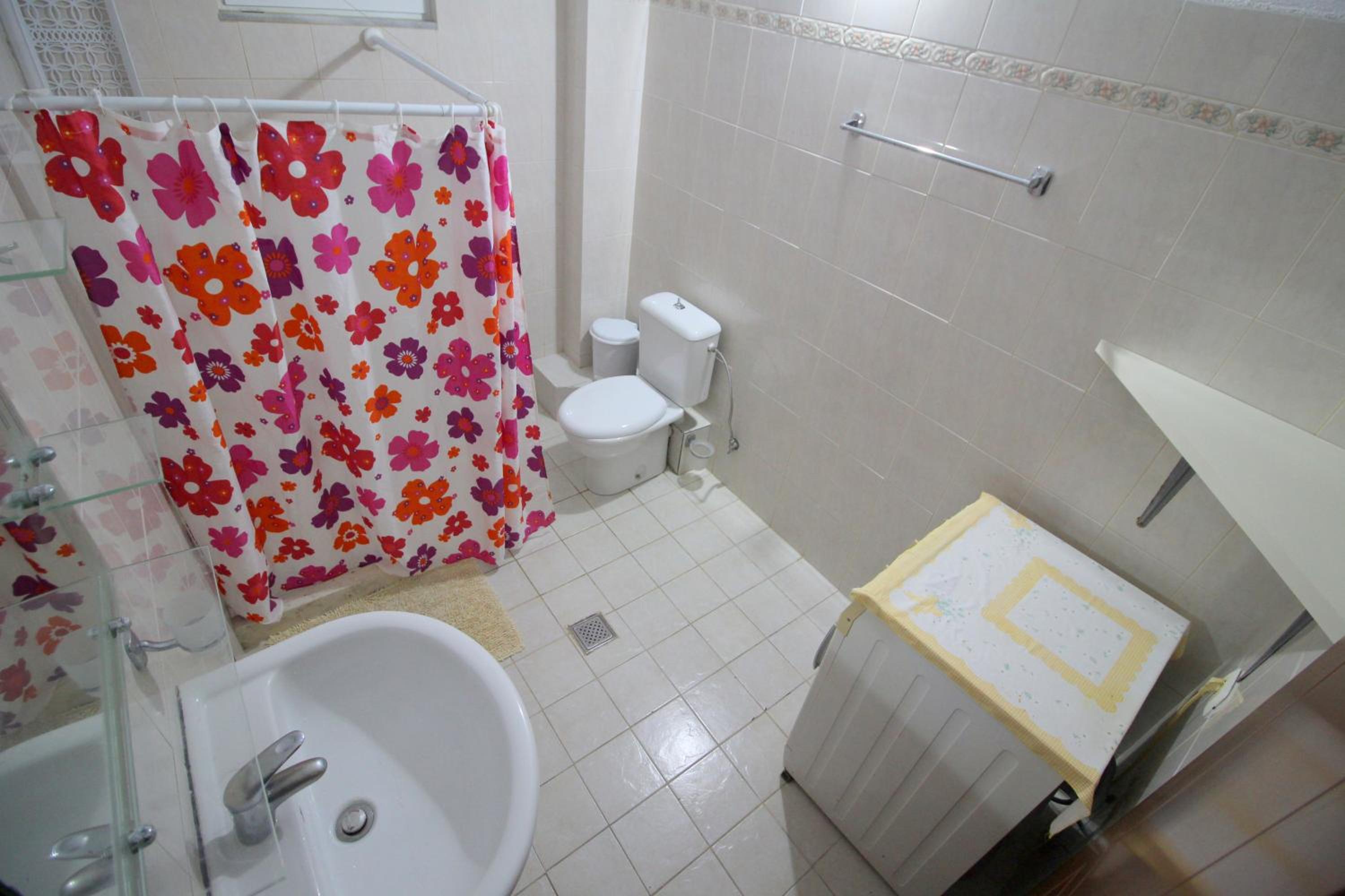 Lengu Holidays Houses