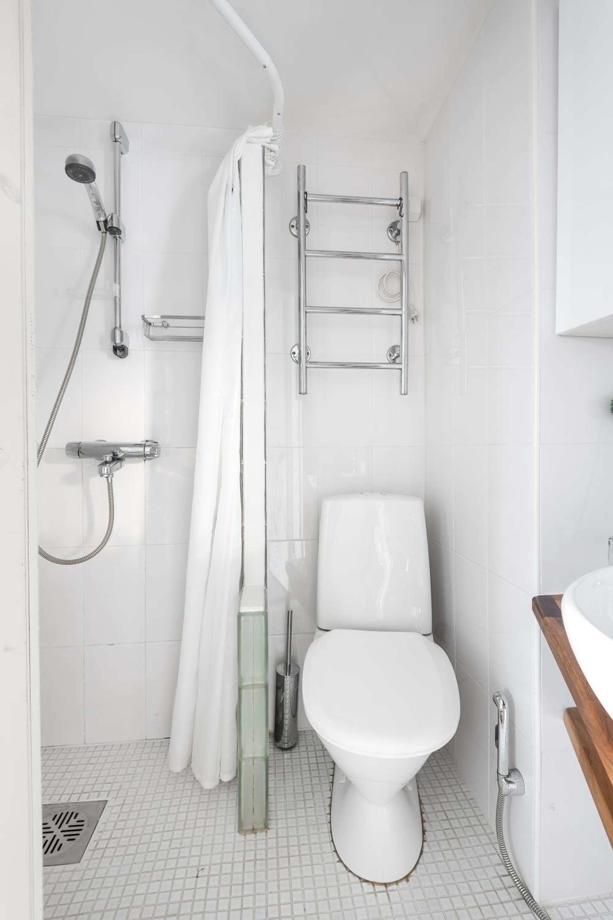 WeHost Heart of Helsinki Studio with Top Amenities view 5