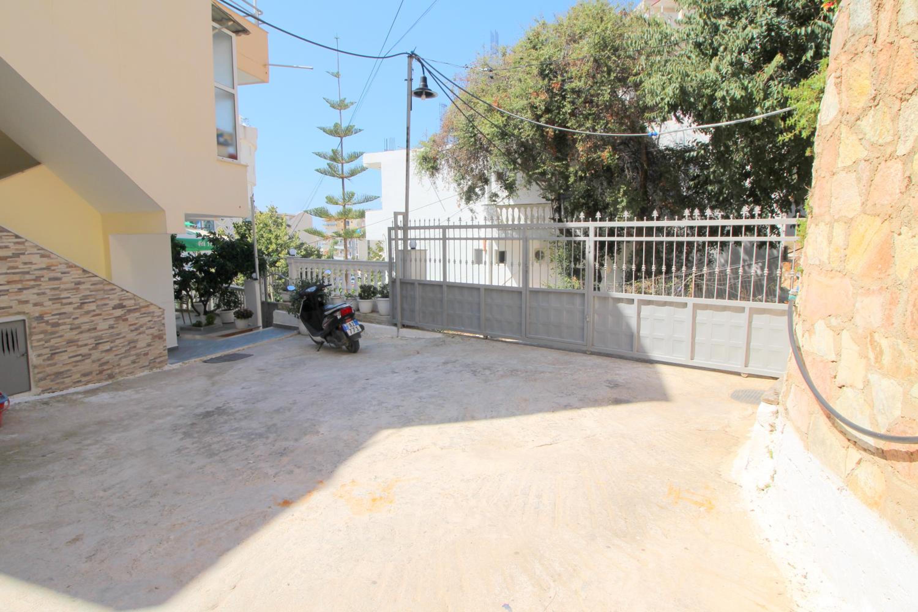 Lengu Holidays Houses