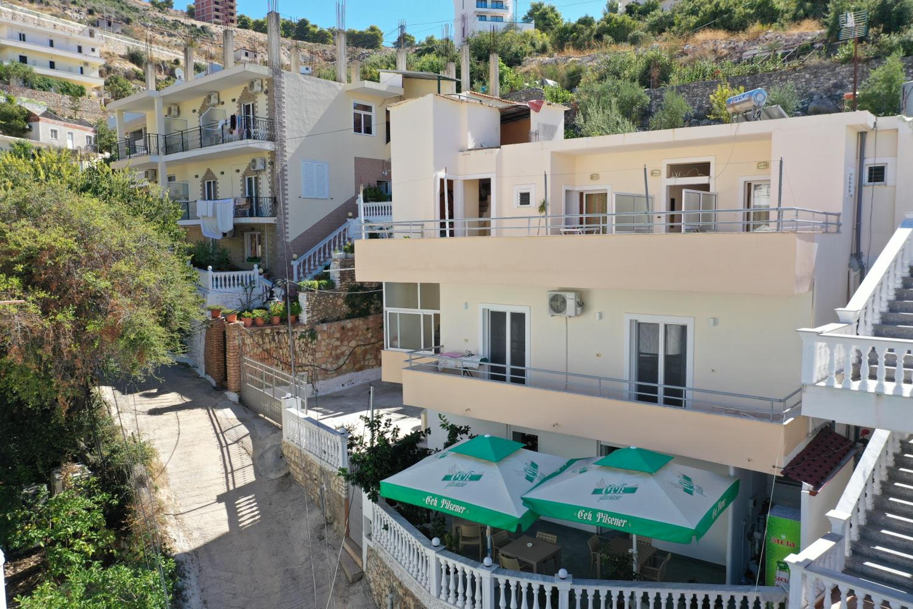 Lengu Holidays Houses