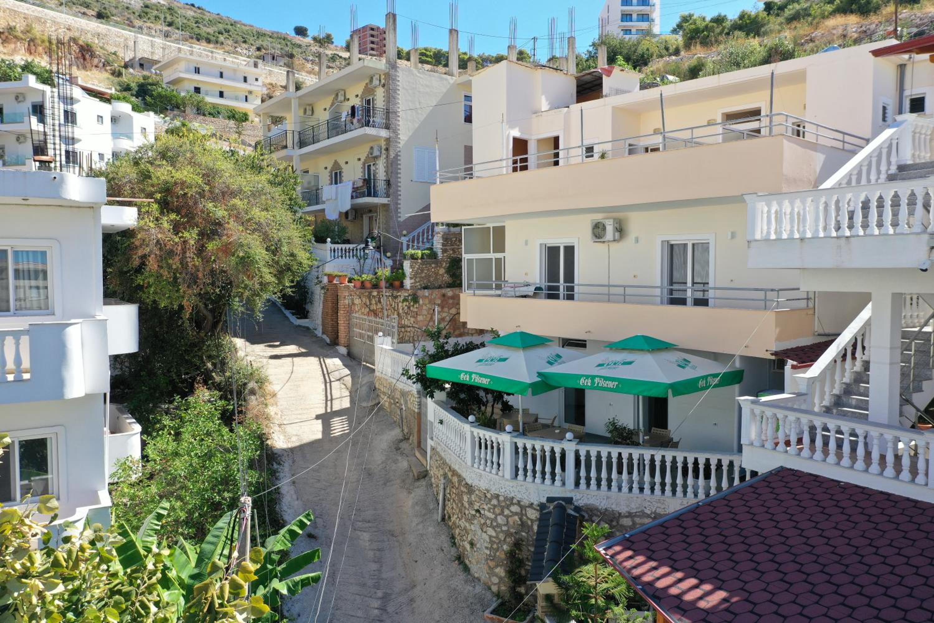 Lengu Holidays Houses