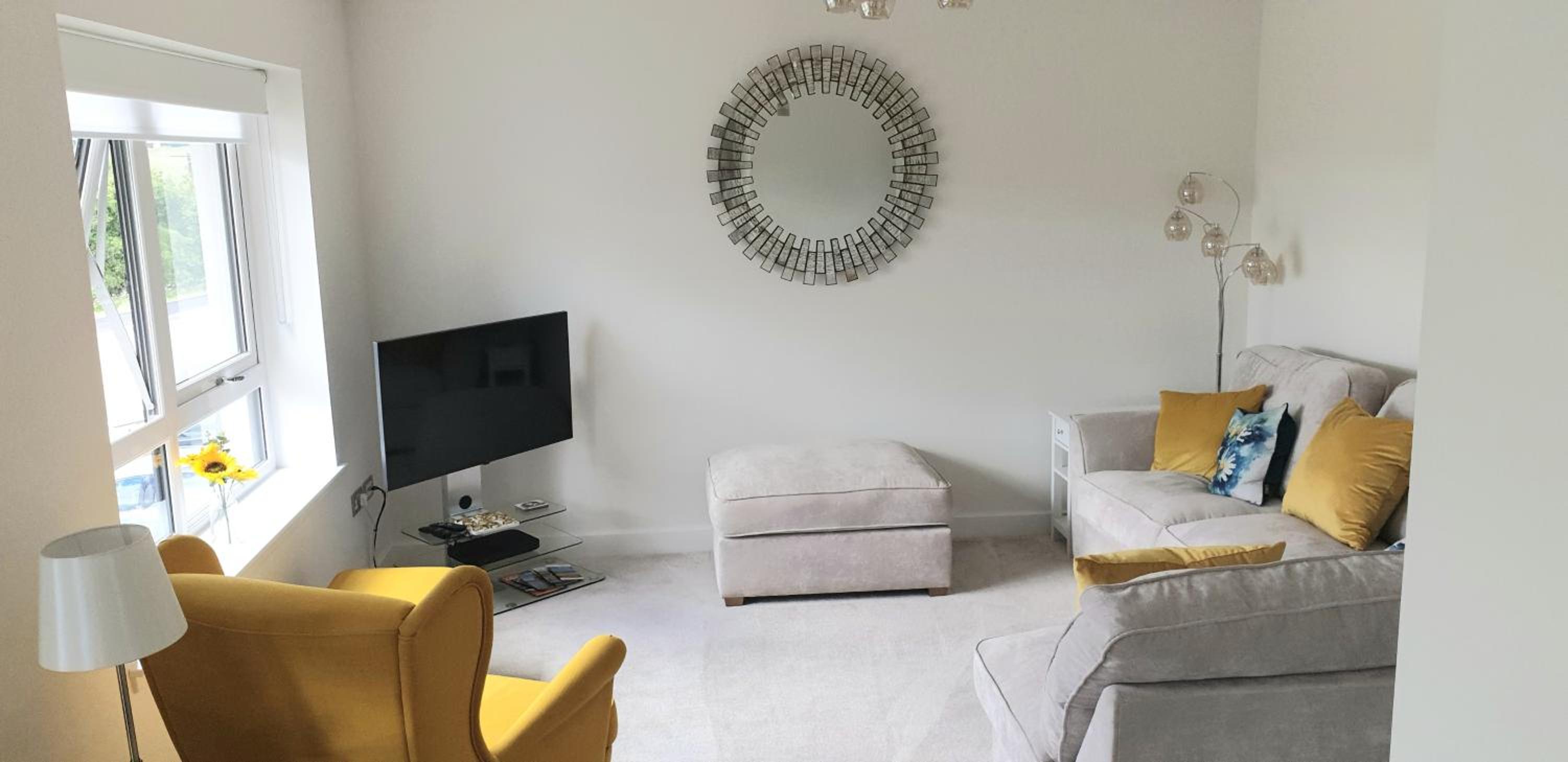 Luxurious First Floor Flat view 2