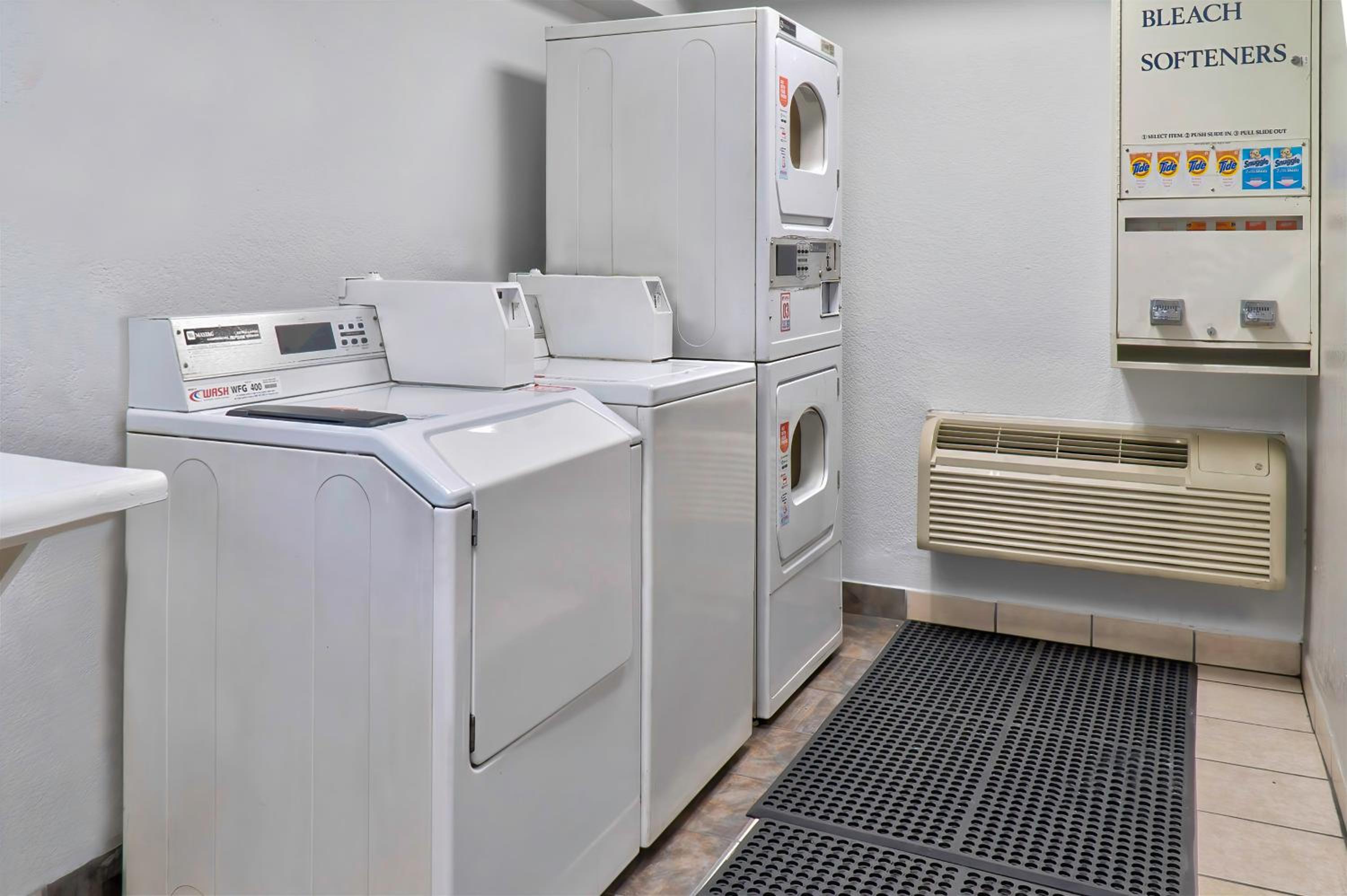 Motel 6-El Monte, CA - Los Angeles