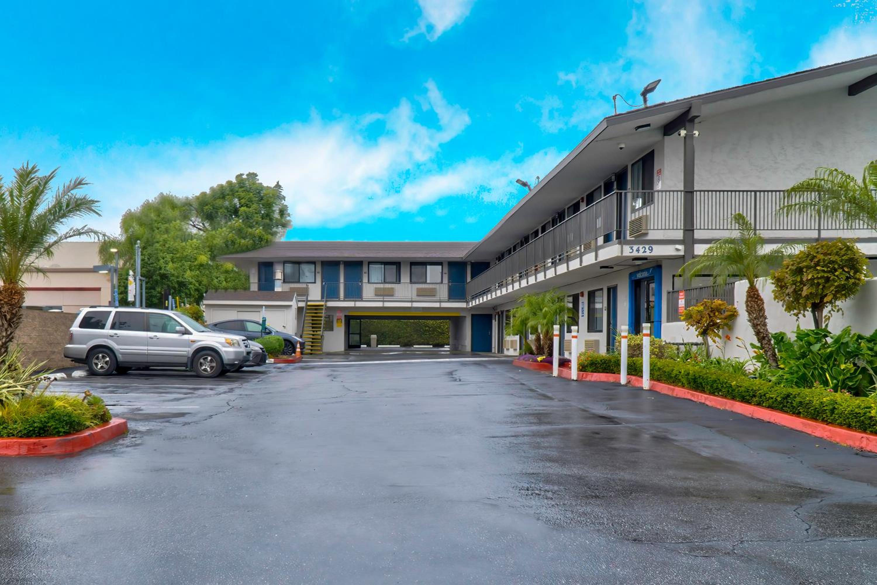 Motel 6-El Monte, CA - Los Angeles