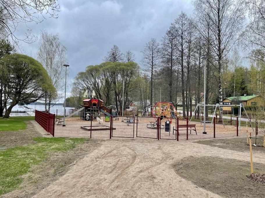 Juuri remontoitu kodikas asunto Anttolan satamassa view 2