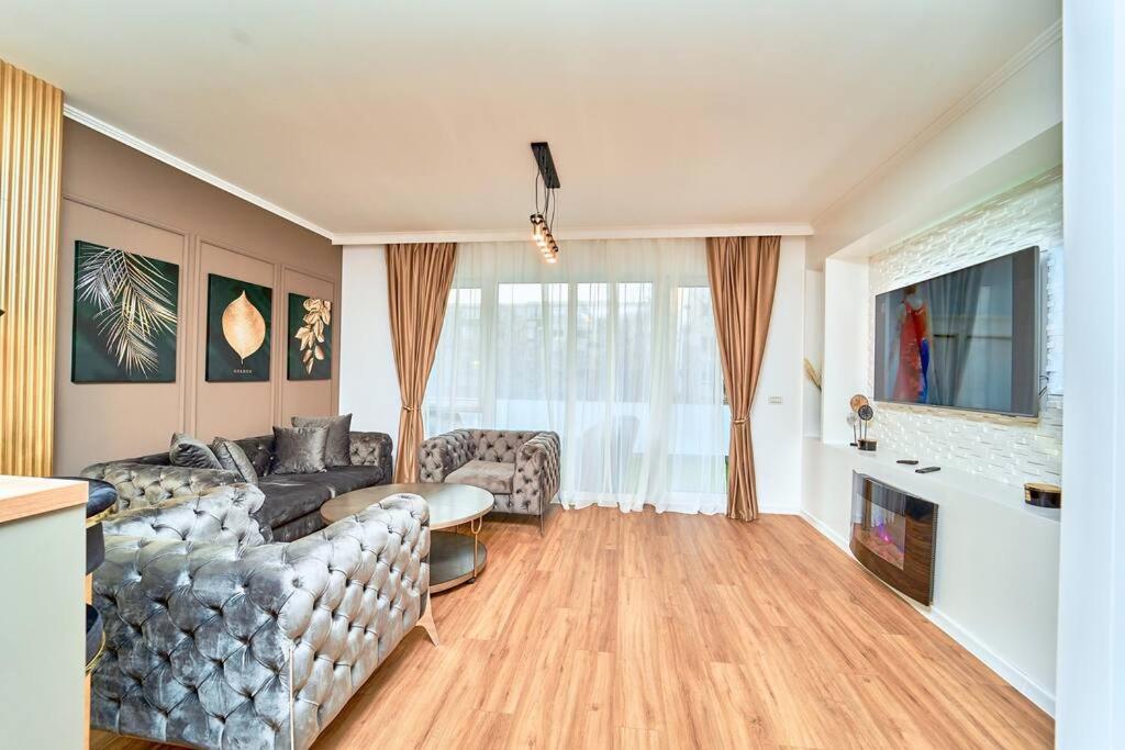 Luxury vibes near Iulius Mall view 2
