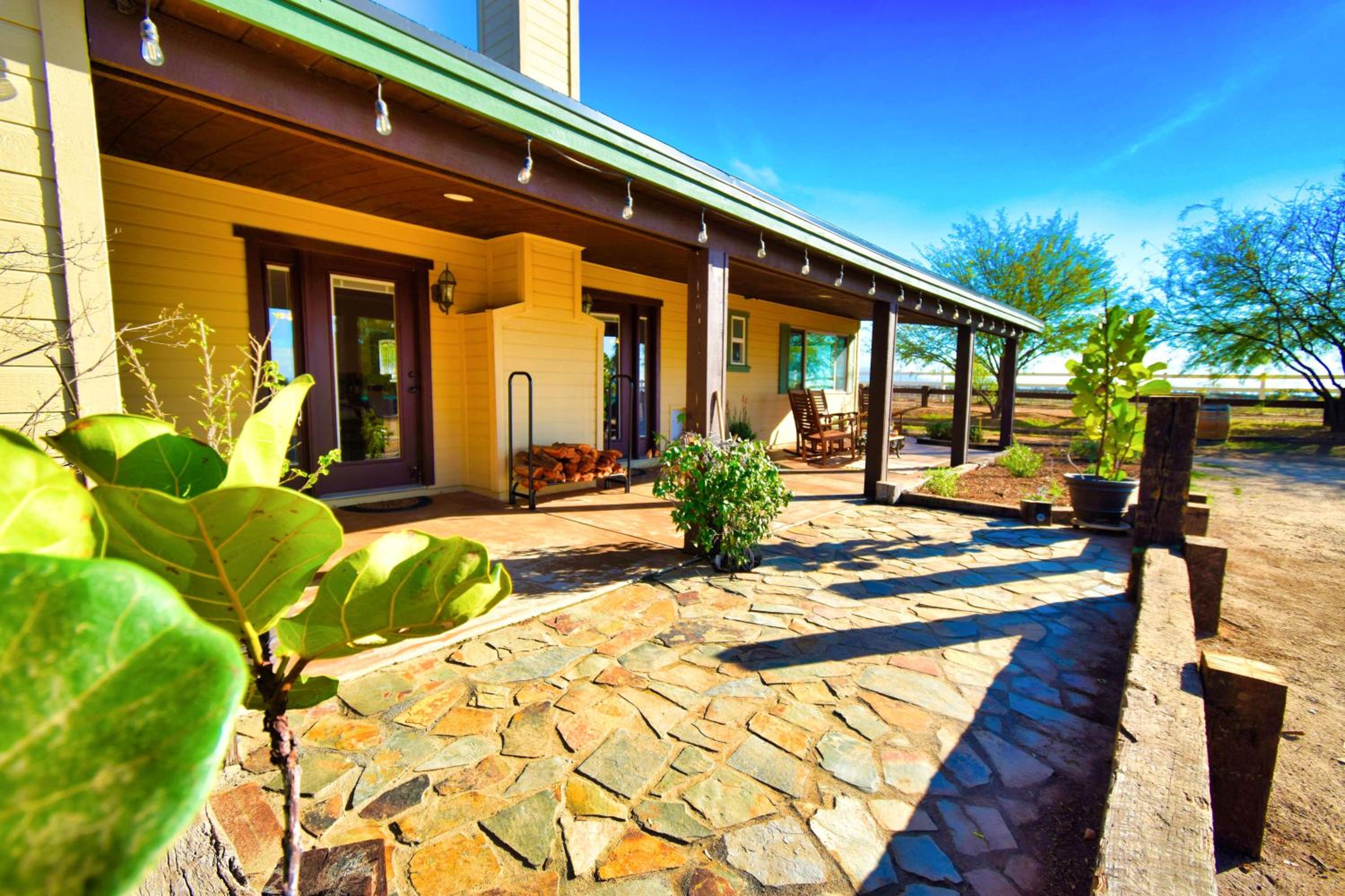 Peppertree Lane Ranch -- Seven-Acre Ranch in the Heart of Wine Country