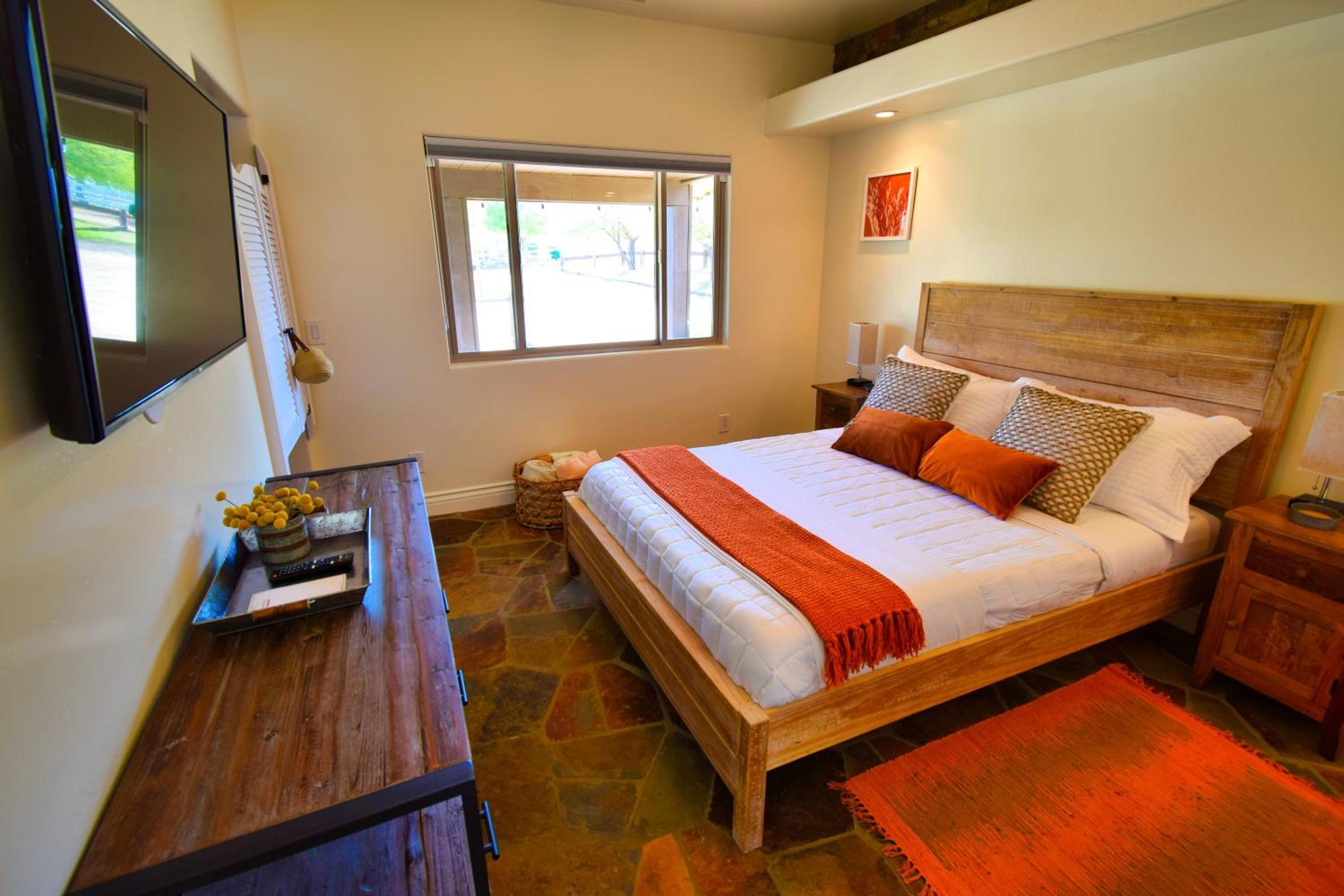 Peppertree Lane Ranch -- Seven-Acre Ranch in the Heart of Wine Country
