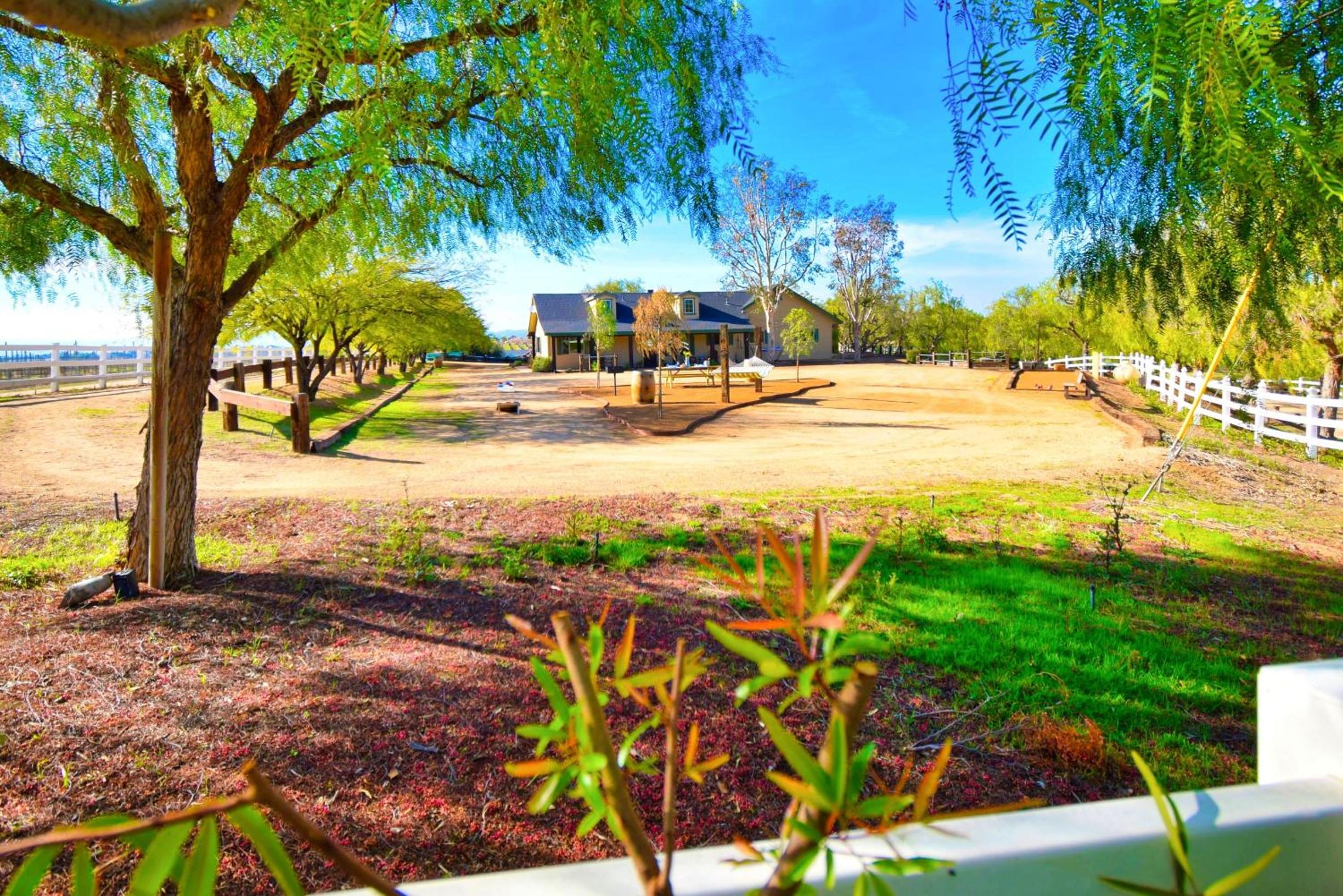 Peppertree Lane Ranch -- Seven-Acre Ranch in the Heart of Wine Country