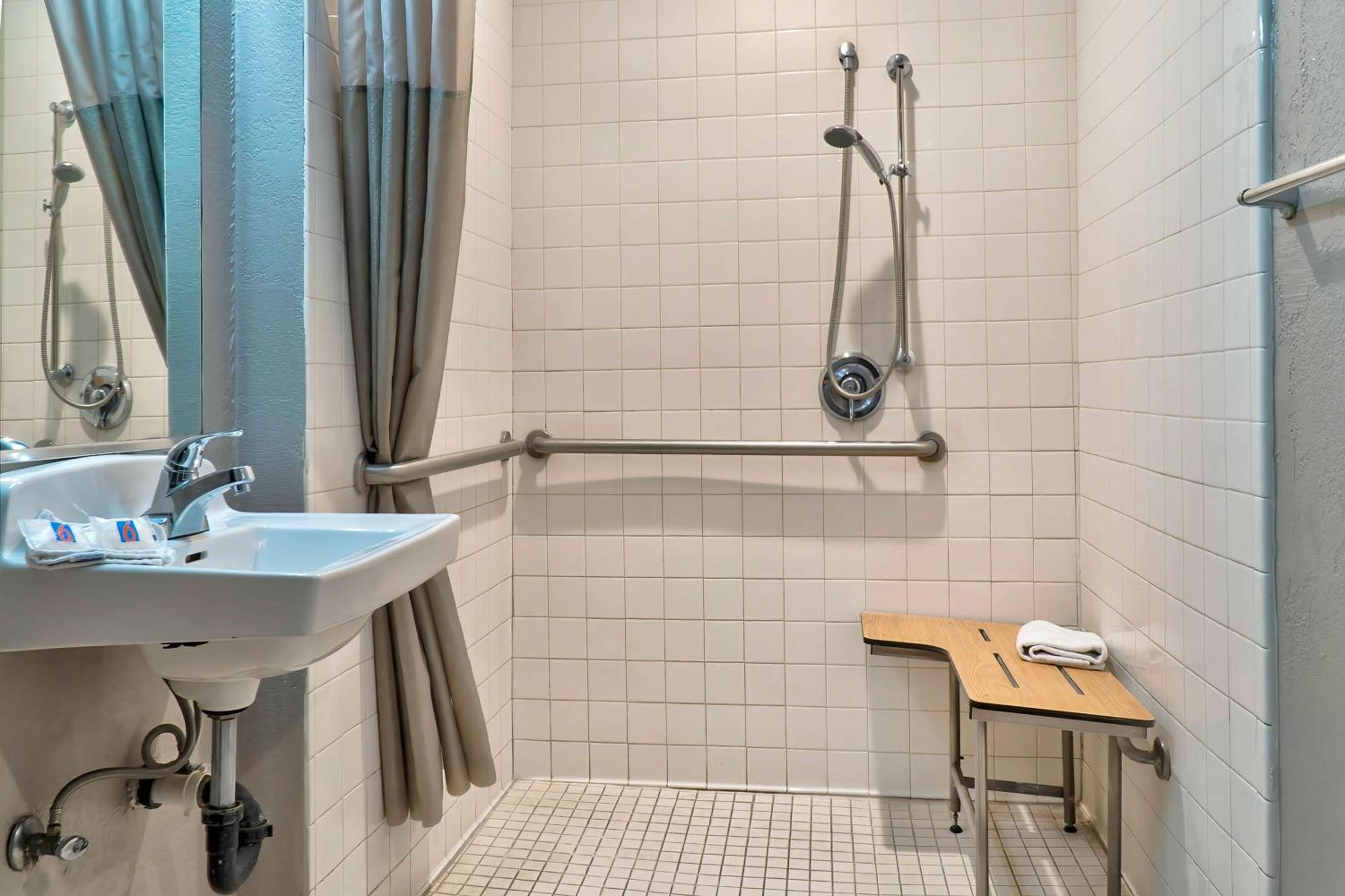 Motel 6-El Monte, CA - Los Angeles