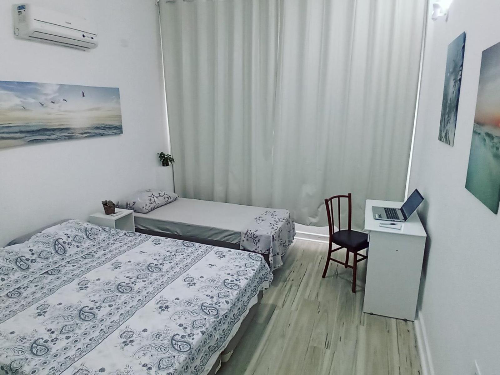 Ponta da Praia amplo 3dorm 3ban frente ao mar