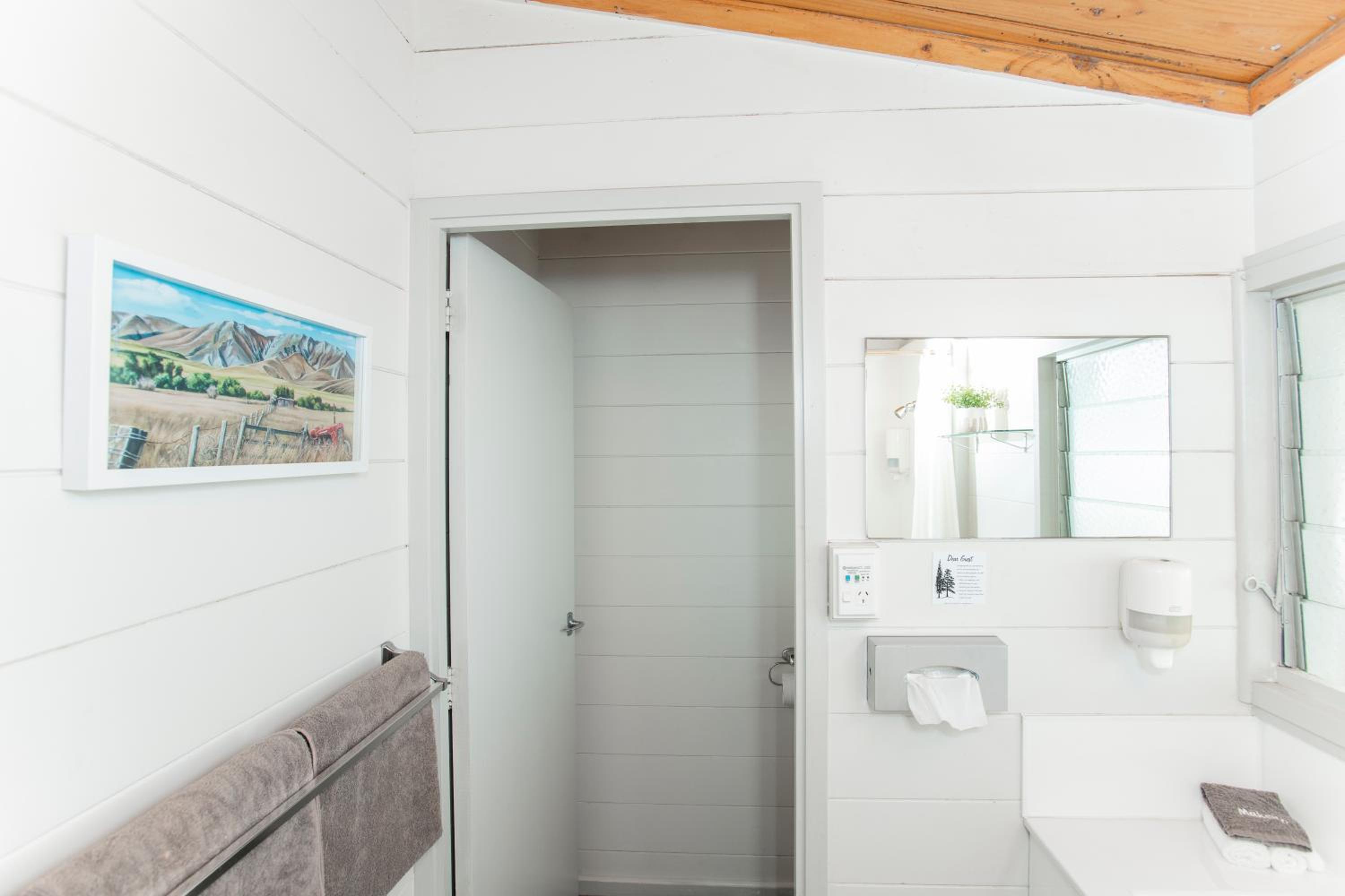 Waikanae Beach Motel