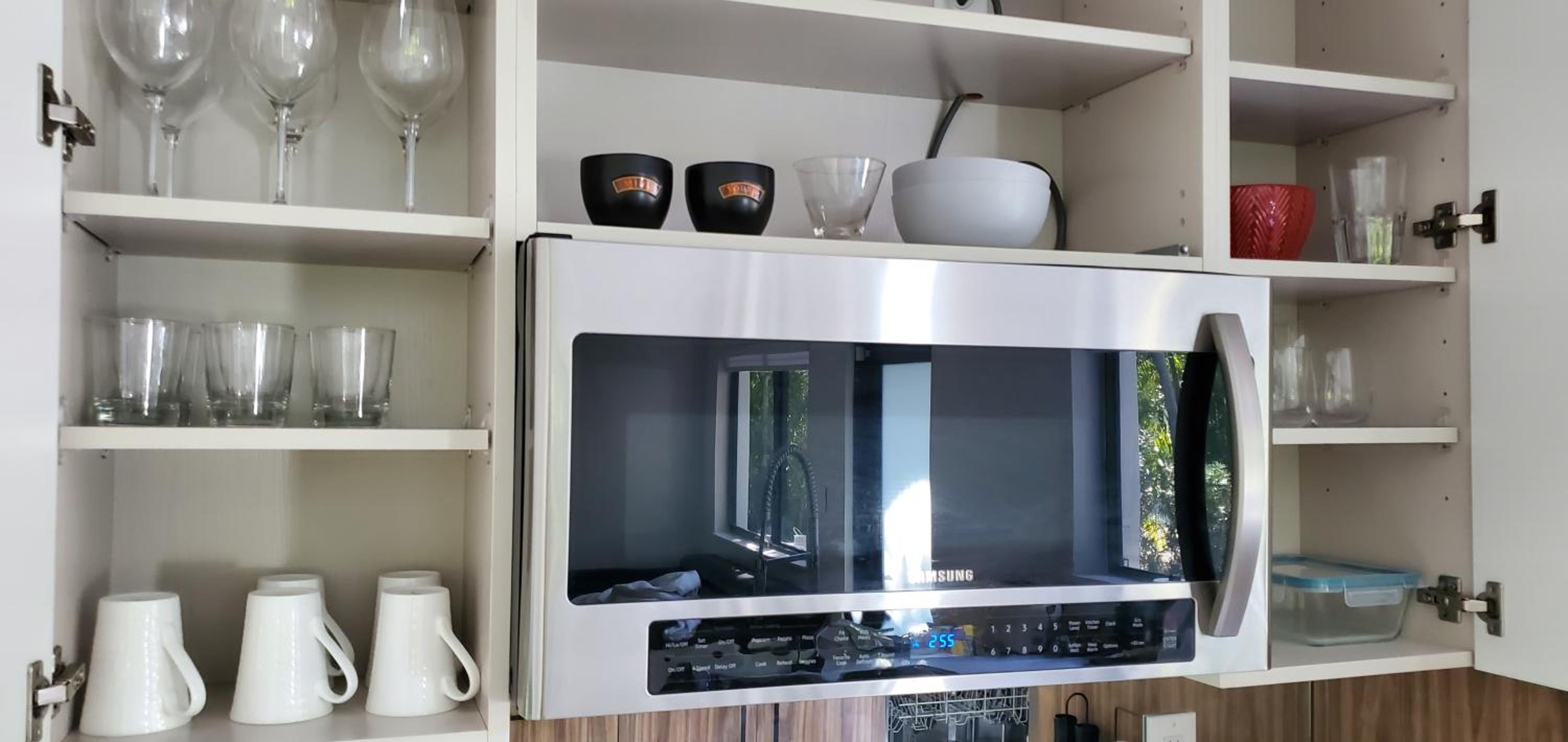 Design District by Midtown, Wynwood, Brickell, 10 min to the Beach, FREE PARKING