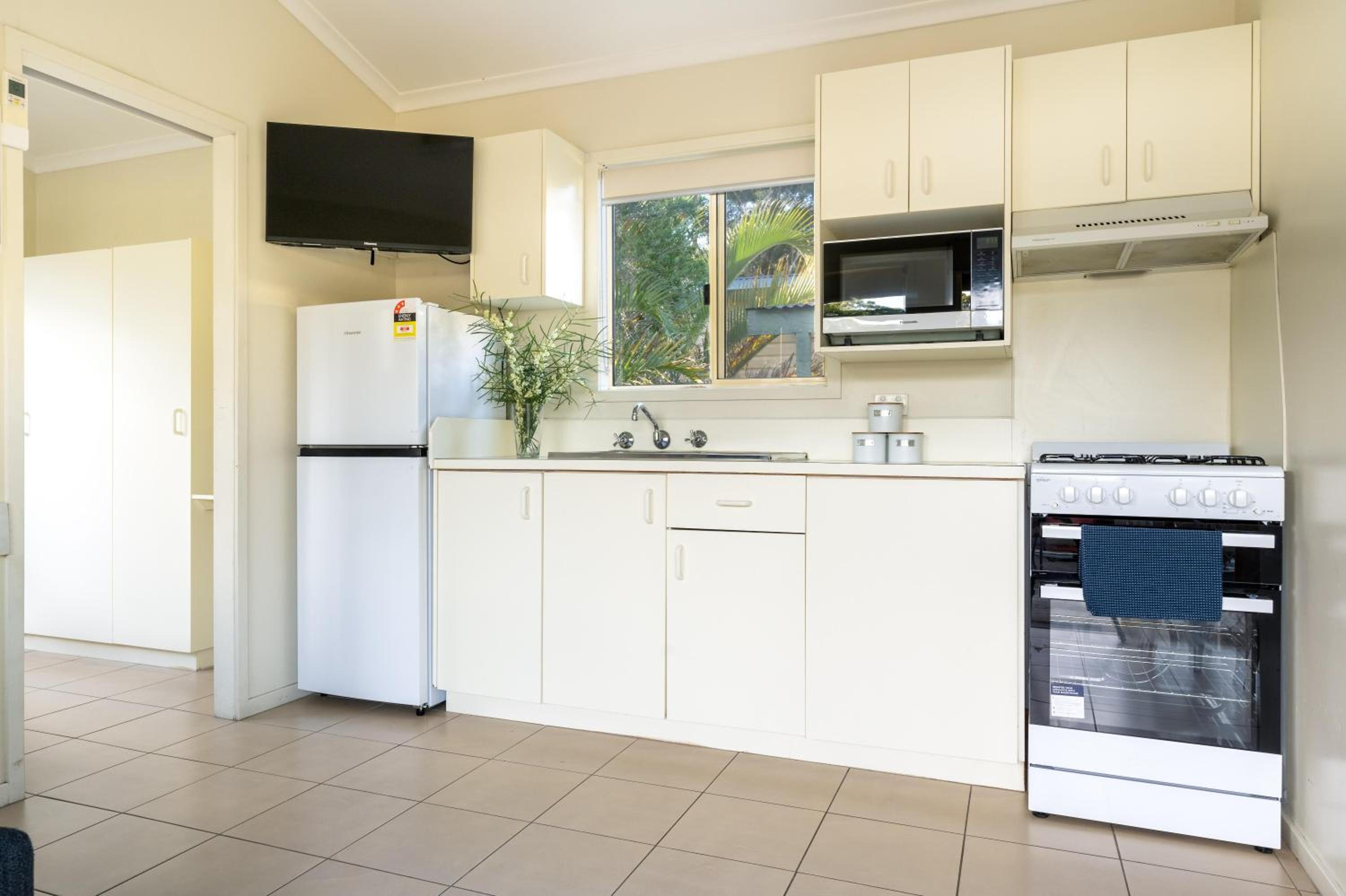 Tasman Holiday Parks - Myola view 5