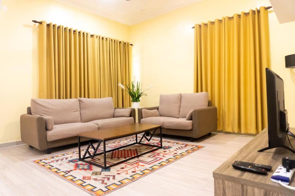 5 Bedrooms Homestay with Private Pool (SEROJA) photo 1