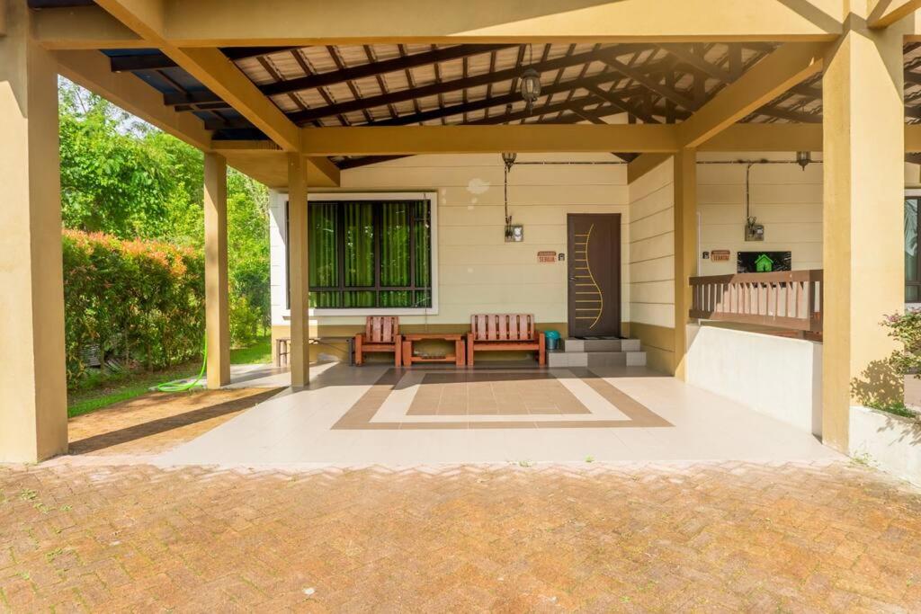 5 Bedrooms Homestay with Private Pool (SEROJA) photo 4