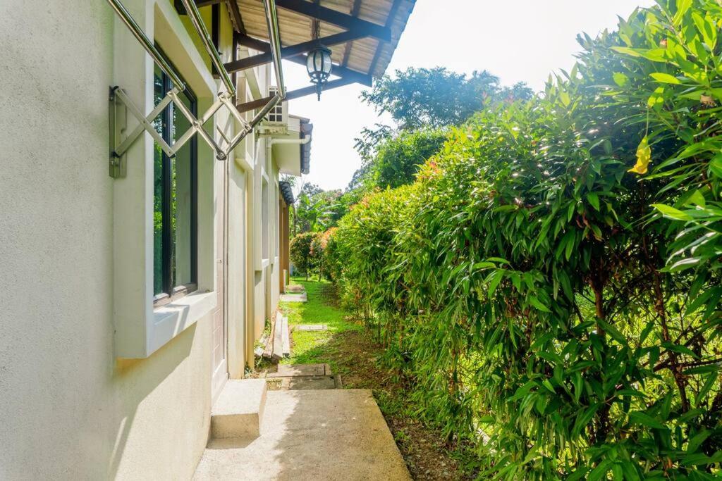 5 Bedrooms Homestay with Private Pool (SEROJA) photo 8