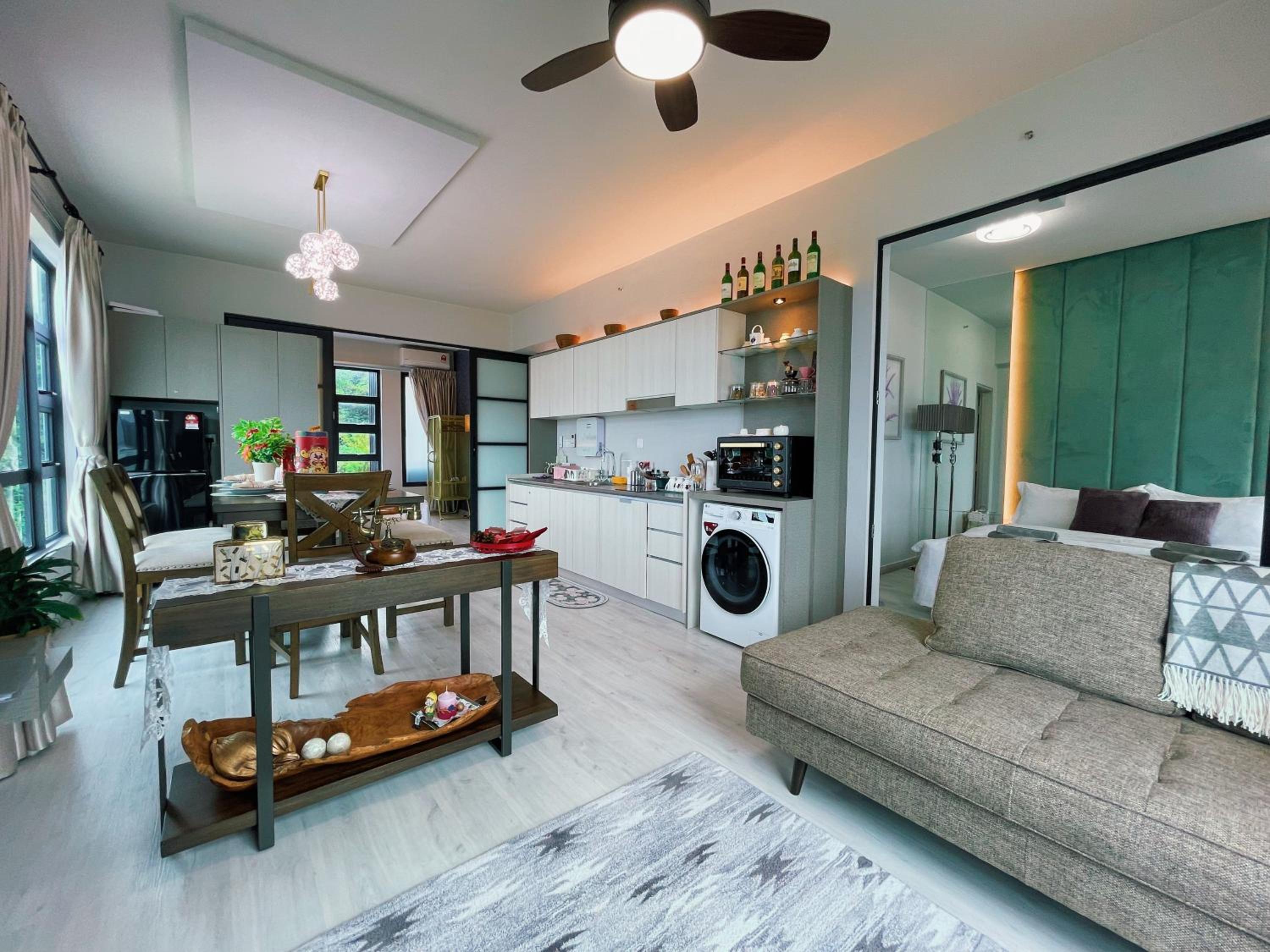 Seaside Lavender Suite Jesselton Quay Citypads photo 8