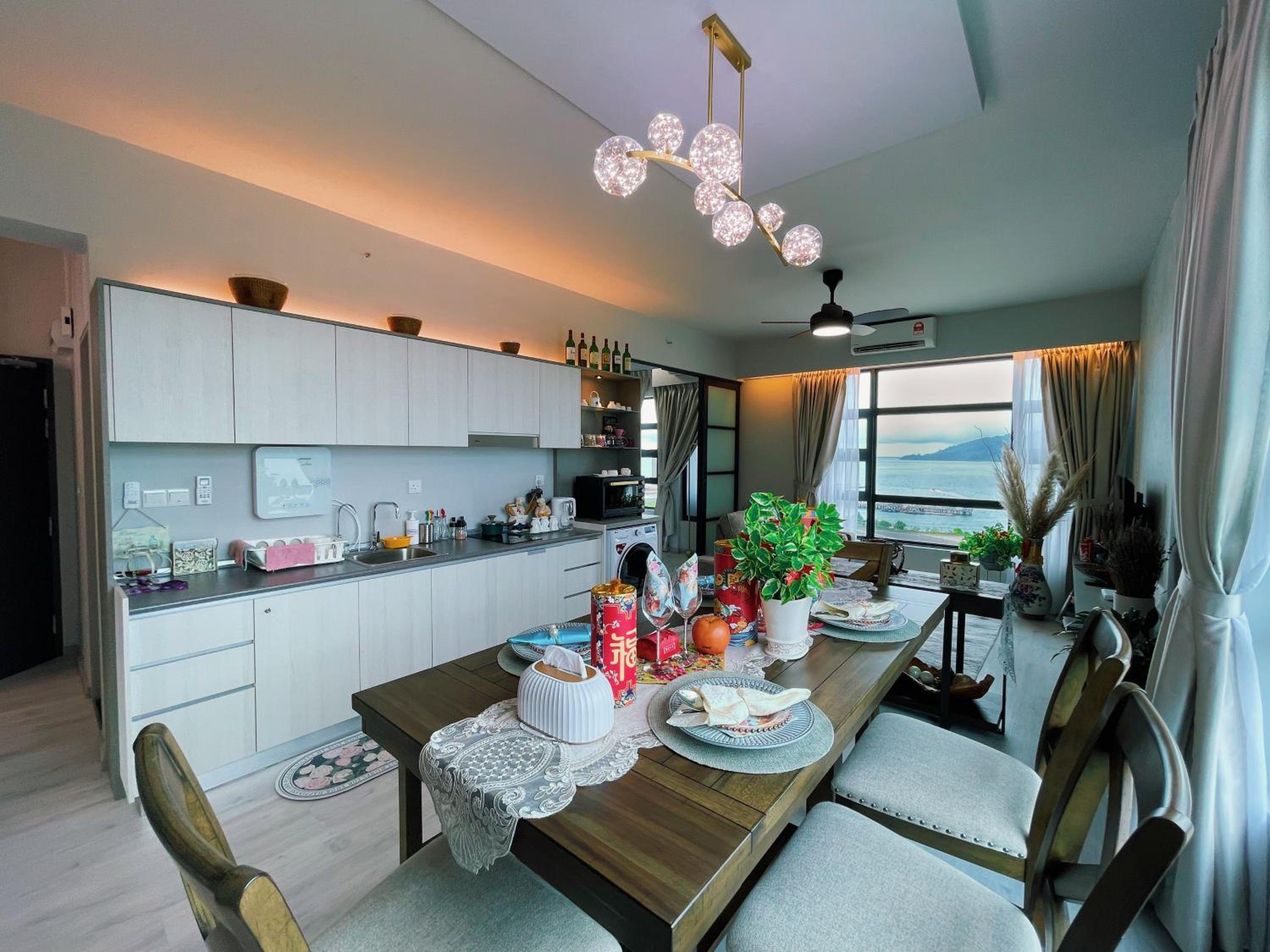 Seaside Lavender Suite Jesselton Quay Citypads photo 6