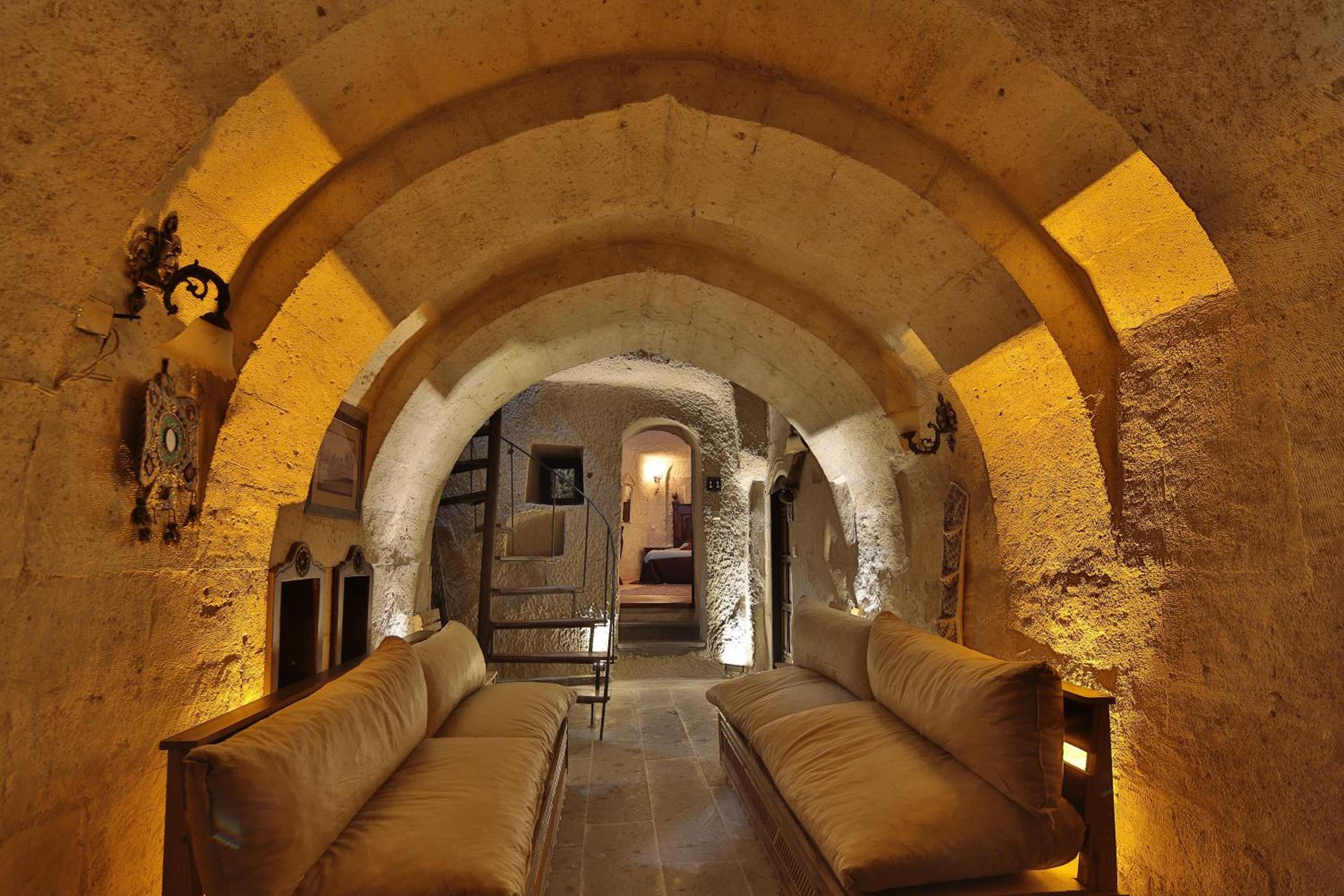 Travel Inn Cave Hotel - Image 15