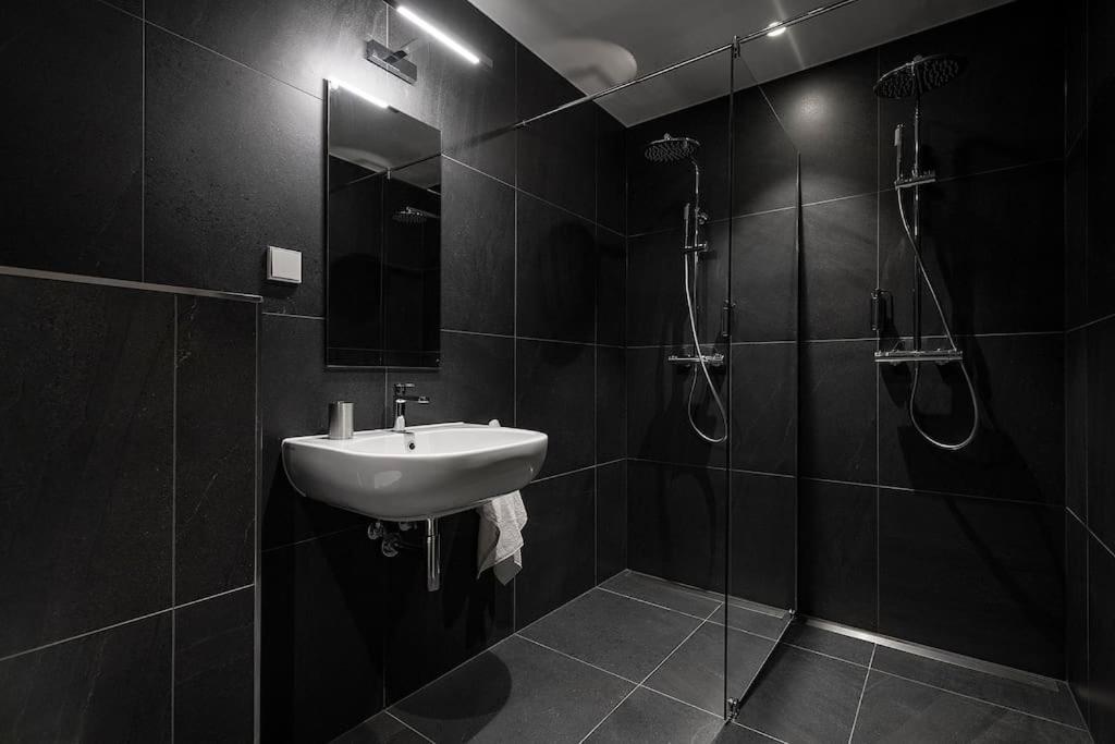 W Apartments Kalaranna III view 2