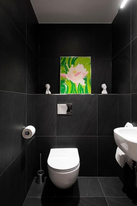W Apartments Kalaranna III view 4