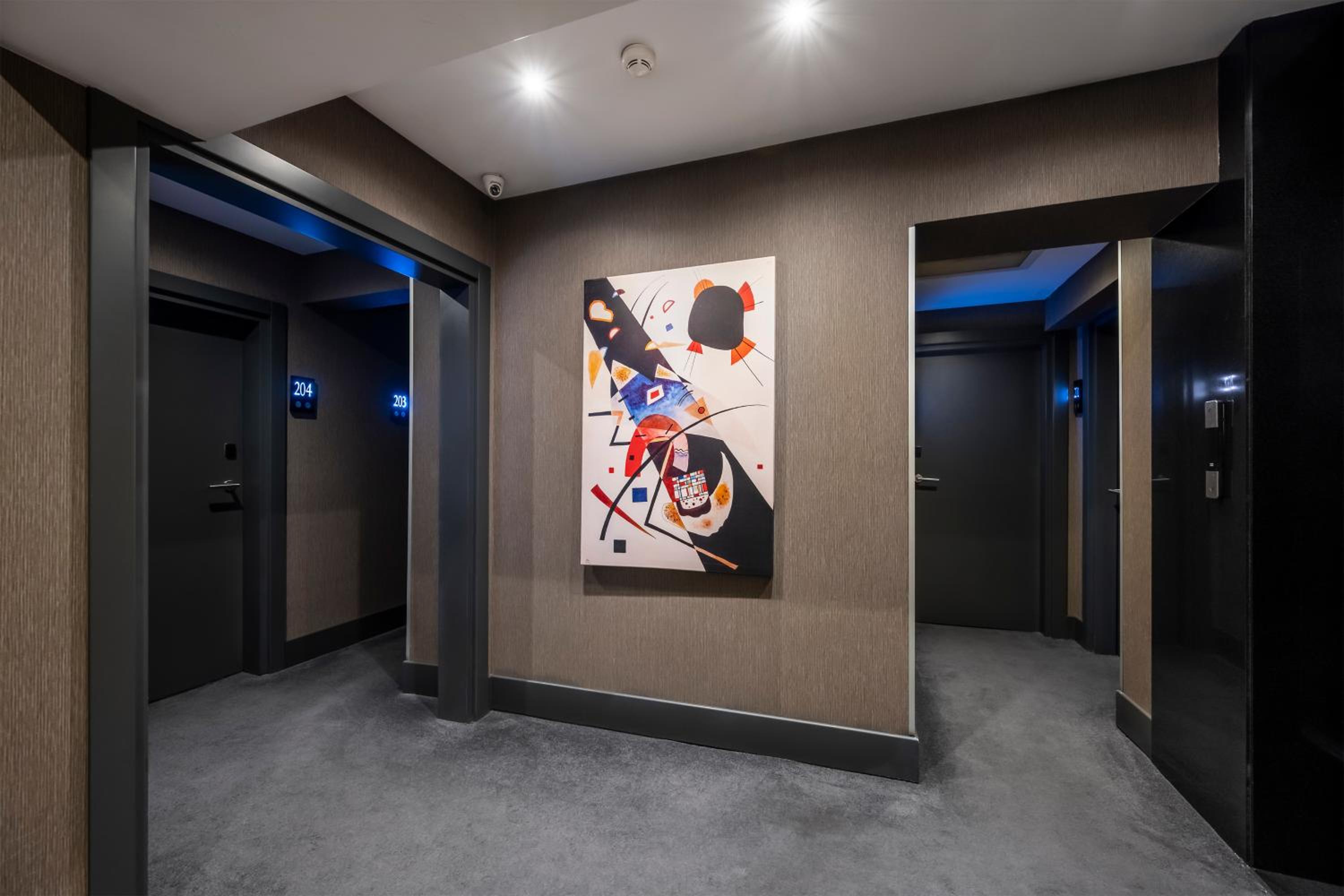 Misa Otel - Image 11