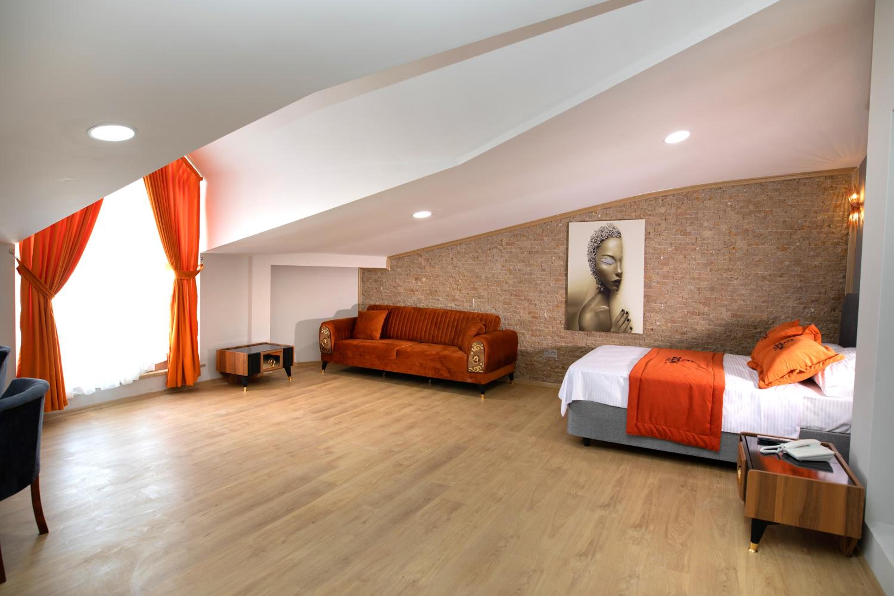 ZOOM OTEL - Image 59