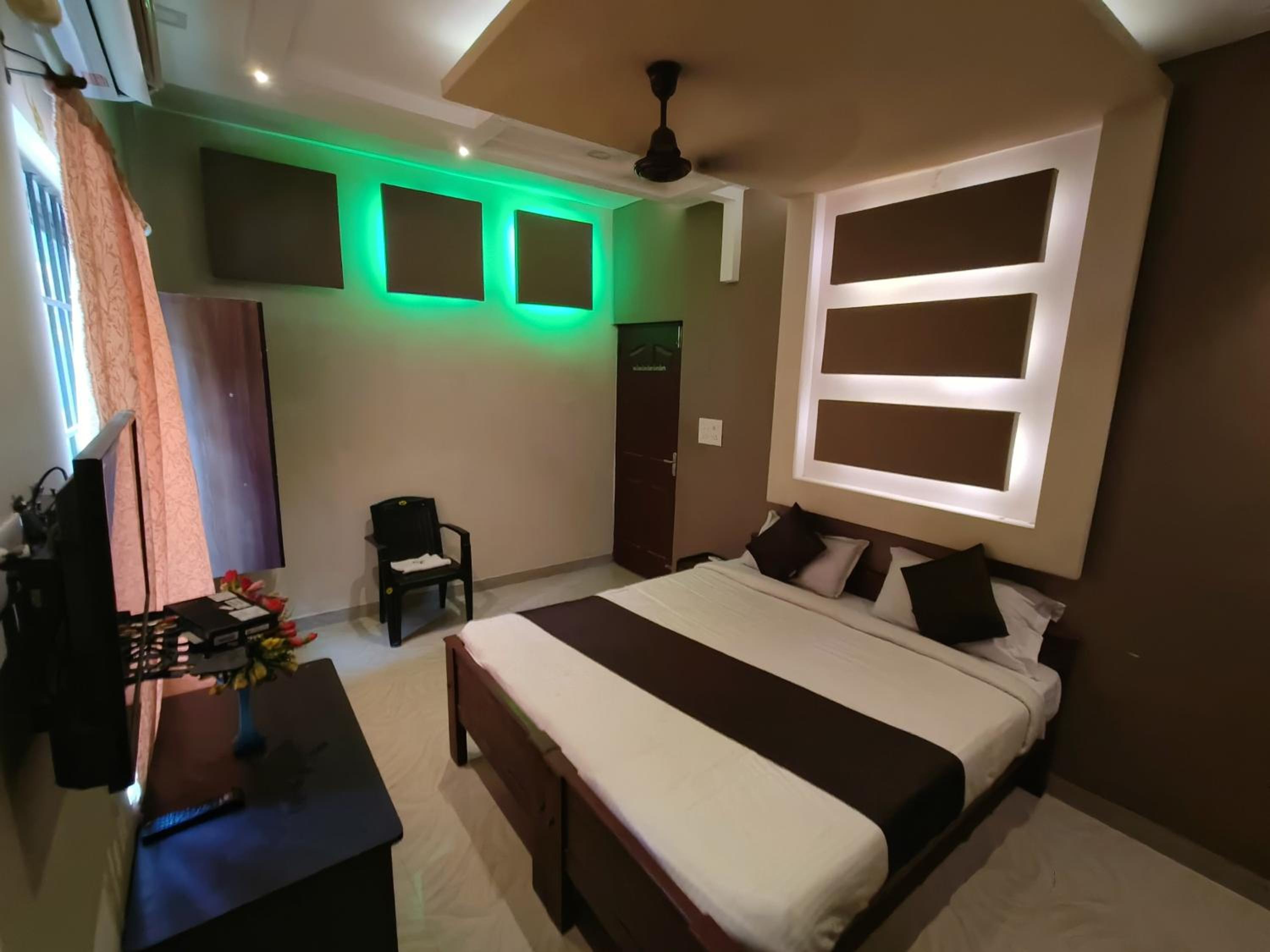 Chalil Residency
