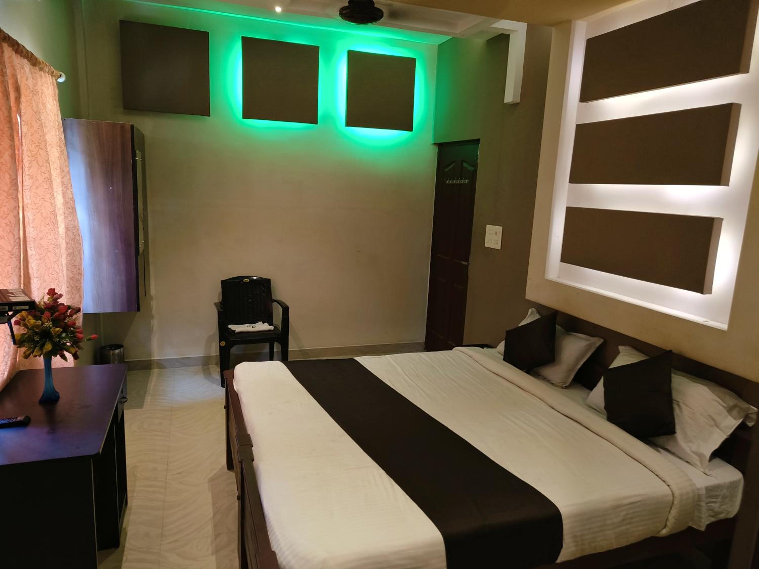 Chalil Residency