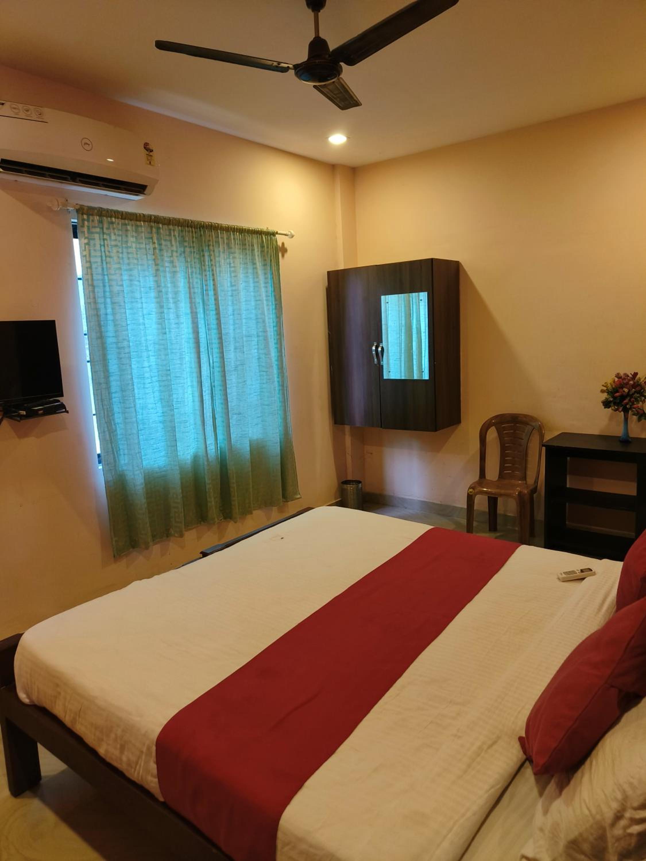 Chalil Residency