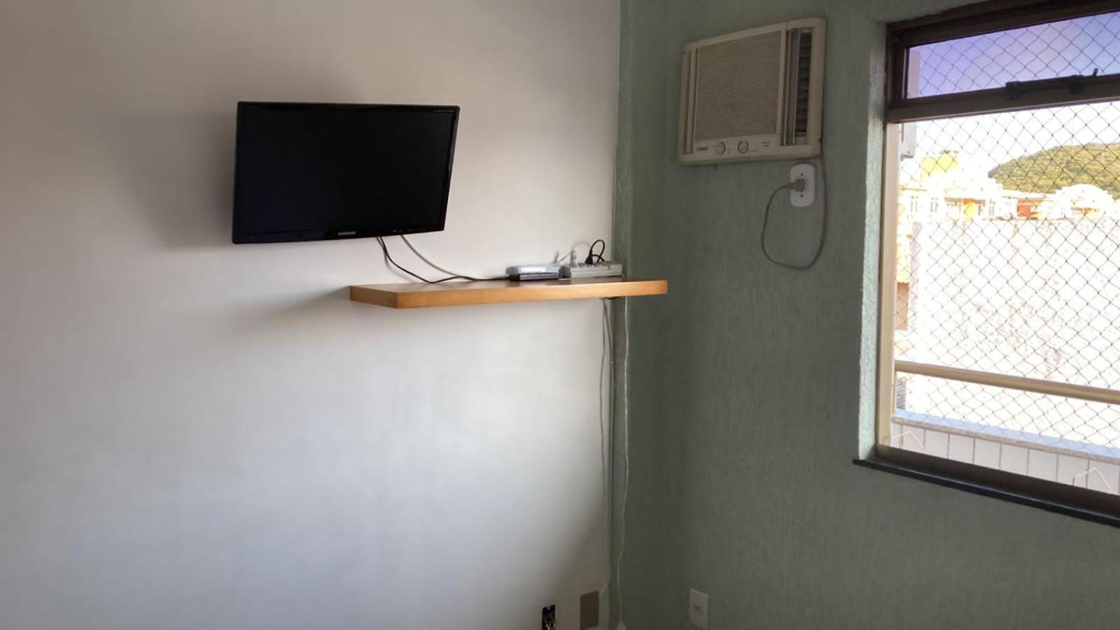 Cobertura Pé na Areia Vista Mar Churrasqueira 12 Pessoas