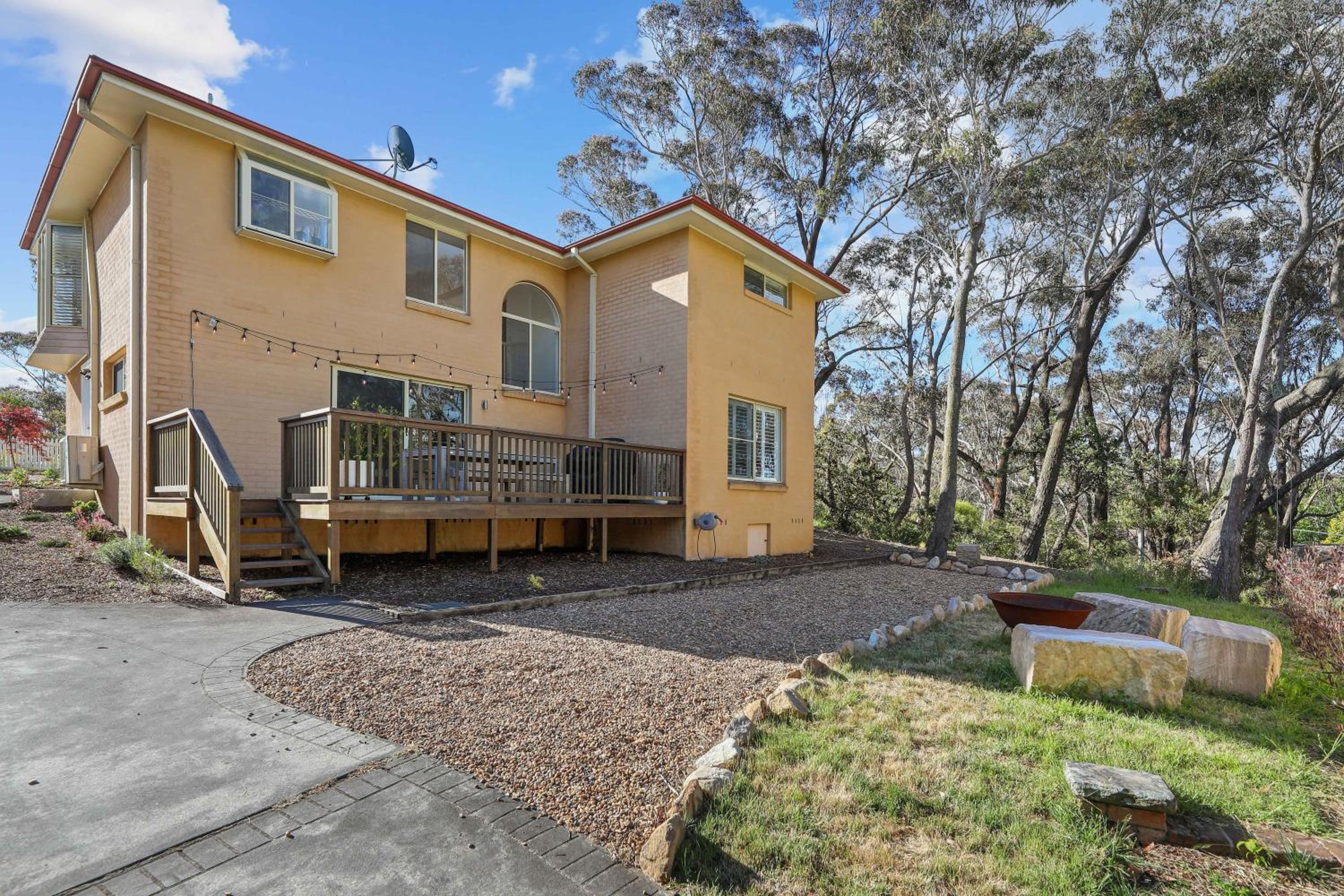 Katoomba Vacations - Cliff Haven Retreat - Property Image 9