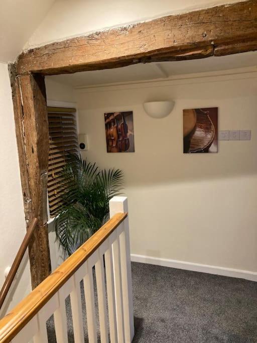 Charming holiday apartment in central Woodbridge
