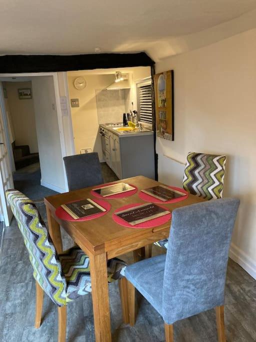 Charming holiday apartment in central Woodbridge
