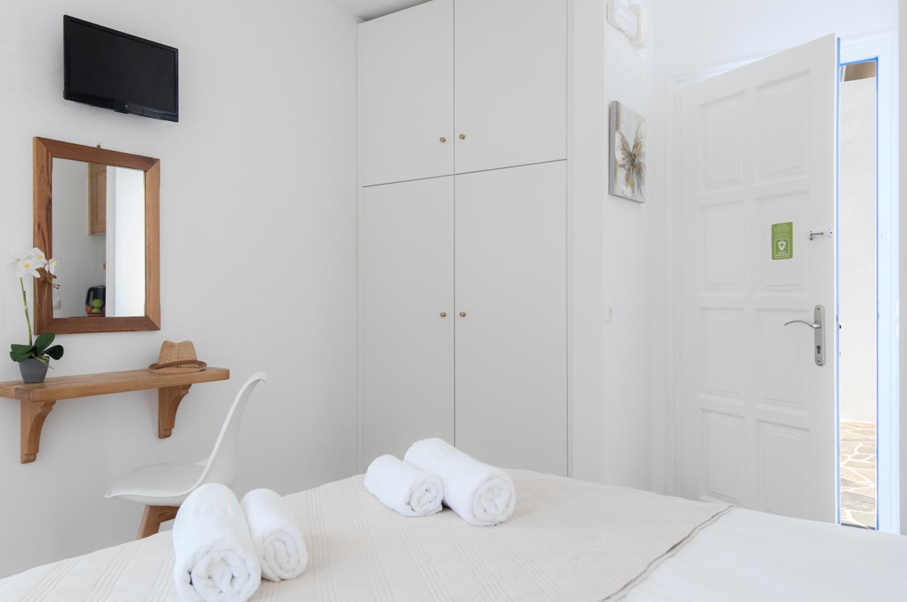 KALYPSO ACCOMMODATION SIFNOS