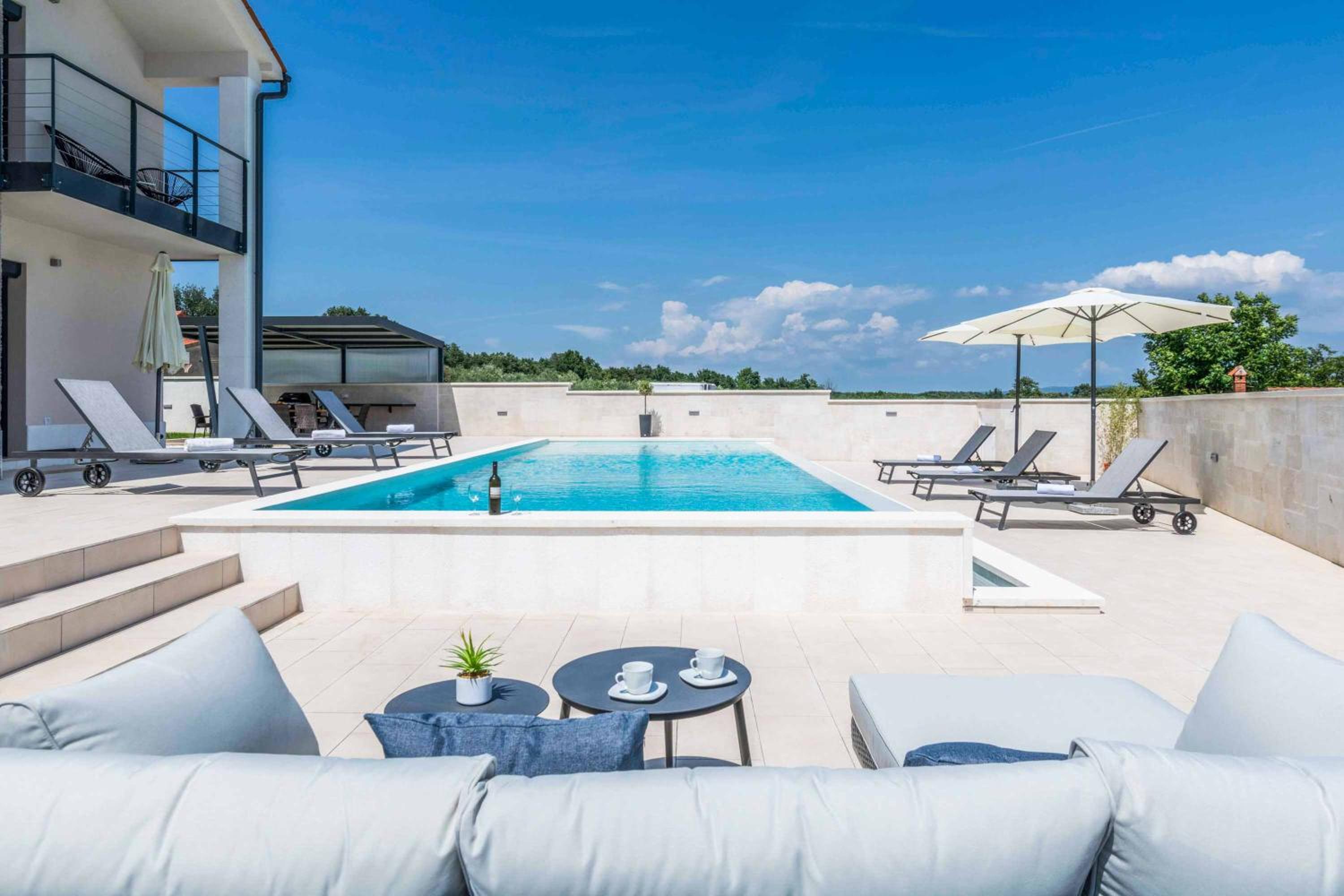 Villa Rocksalt