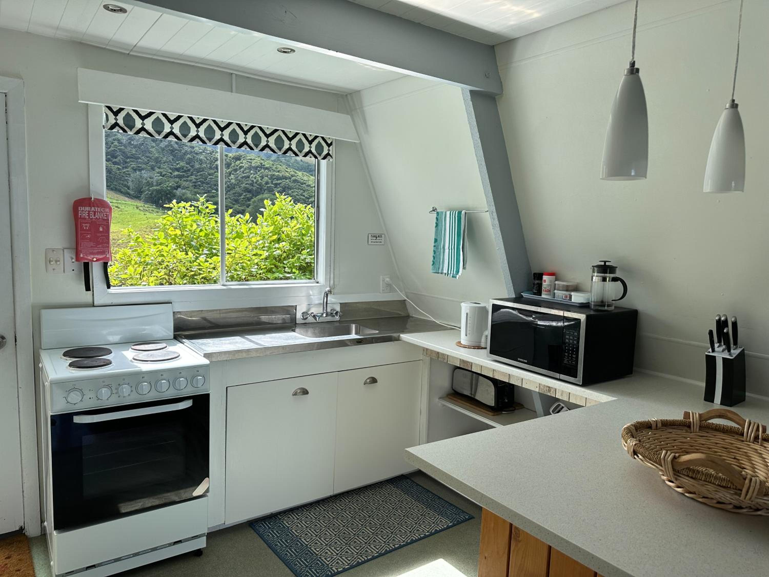 Pohutukawa Coastal Chalets