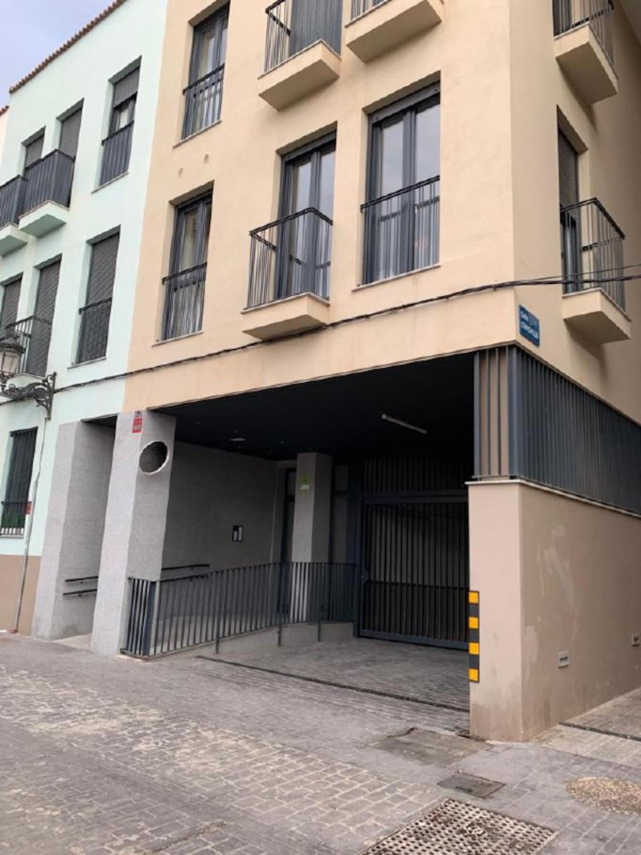 Holidays2Malaga Alta Downtown Pool Paddle and Parking New building
