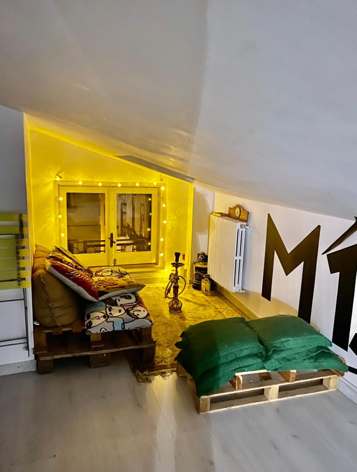 lounge