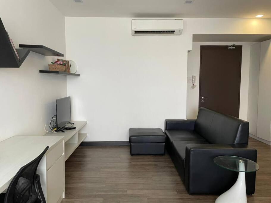 Cheras Romantic Studio House with free Netflix and wifi photo 4