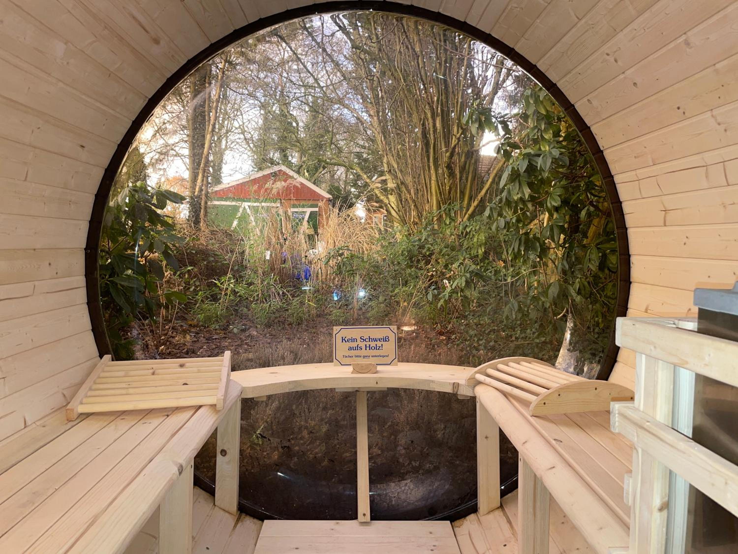 Ferienwohnung Gulfhaus, mit Sauna und großem Garten
