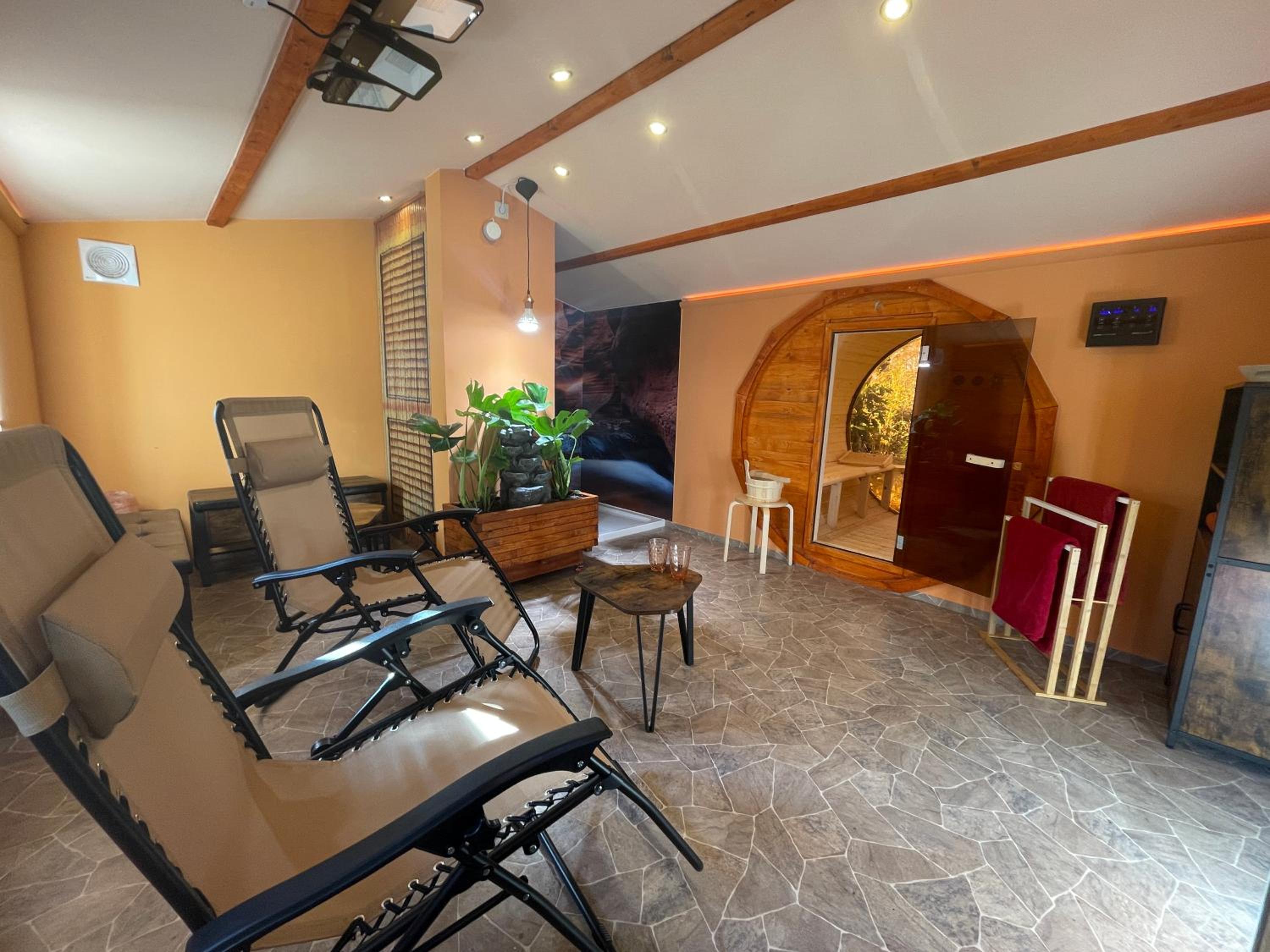 Ferienwohnung Gulfhaus, mit Sauna und großem Garten