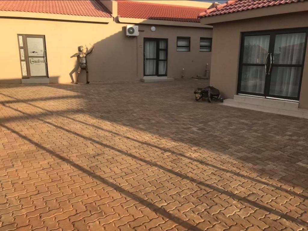 Gaediwe Guesthouse view 2