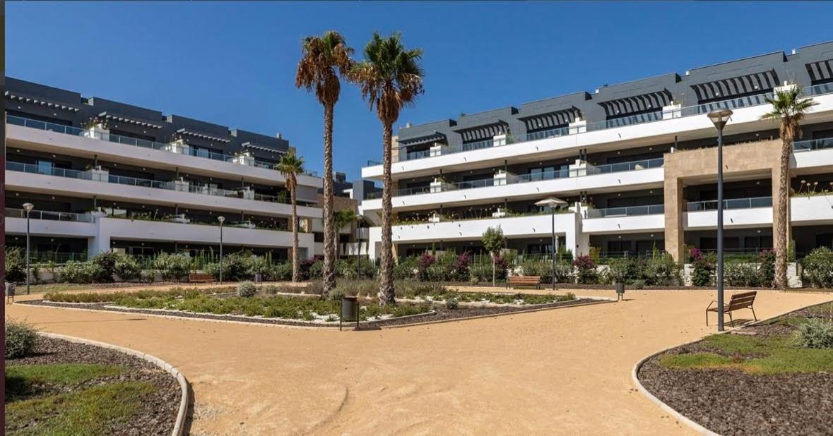 Costa Blanca Livin Orihuela Costa, Flamenca Village