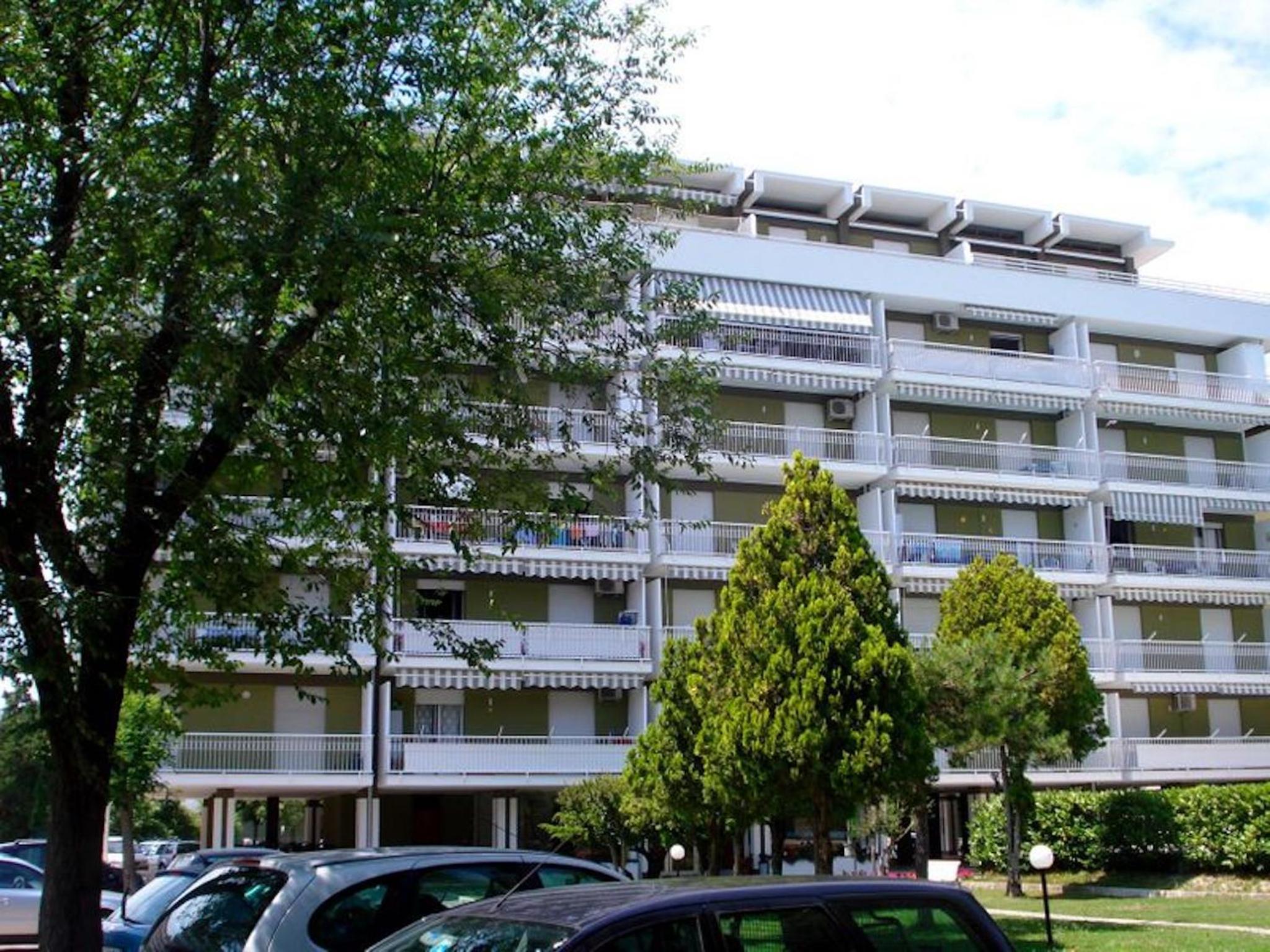 Comfy flat with terrace 250mt from the sea