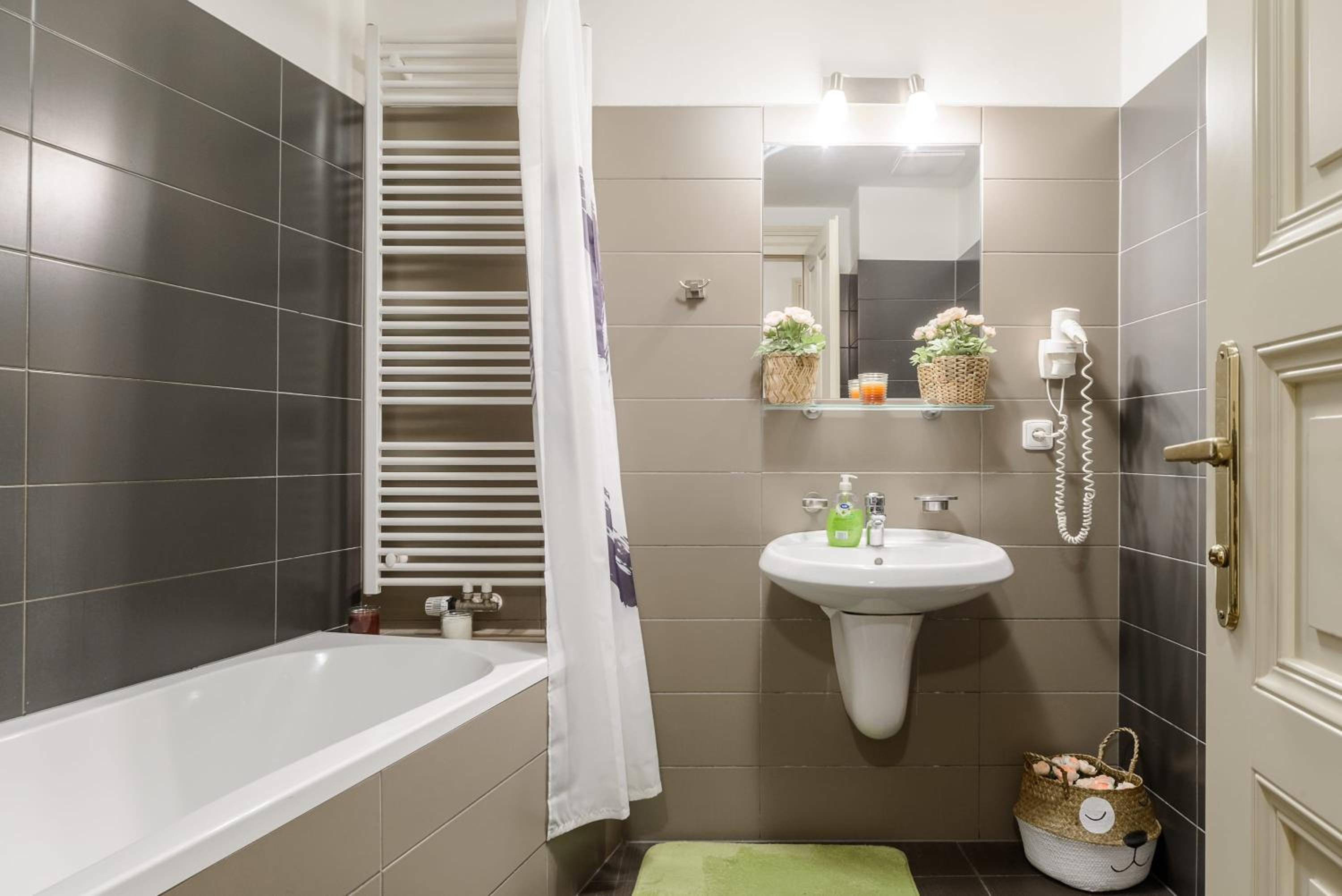 Cozy apartment near Štefánikův most