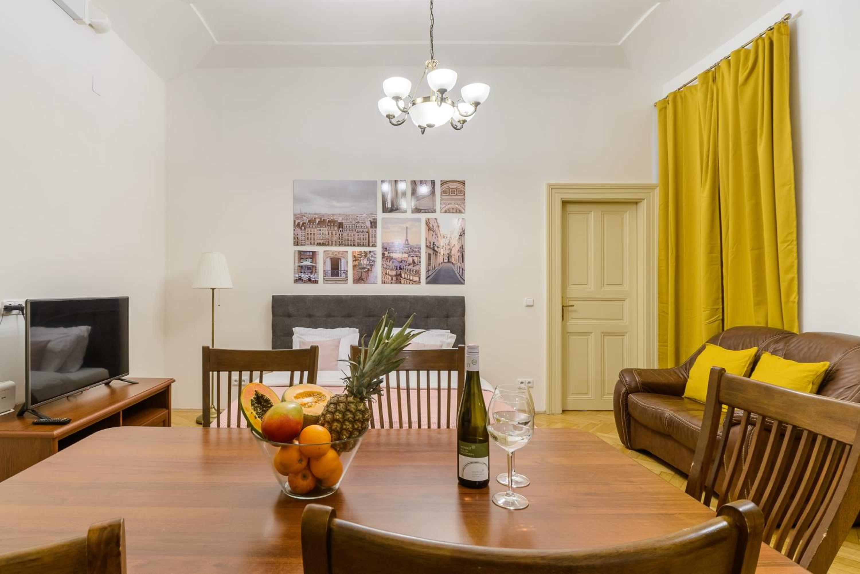 Cozy apartment near Štefánikův most