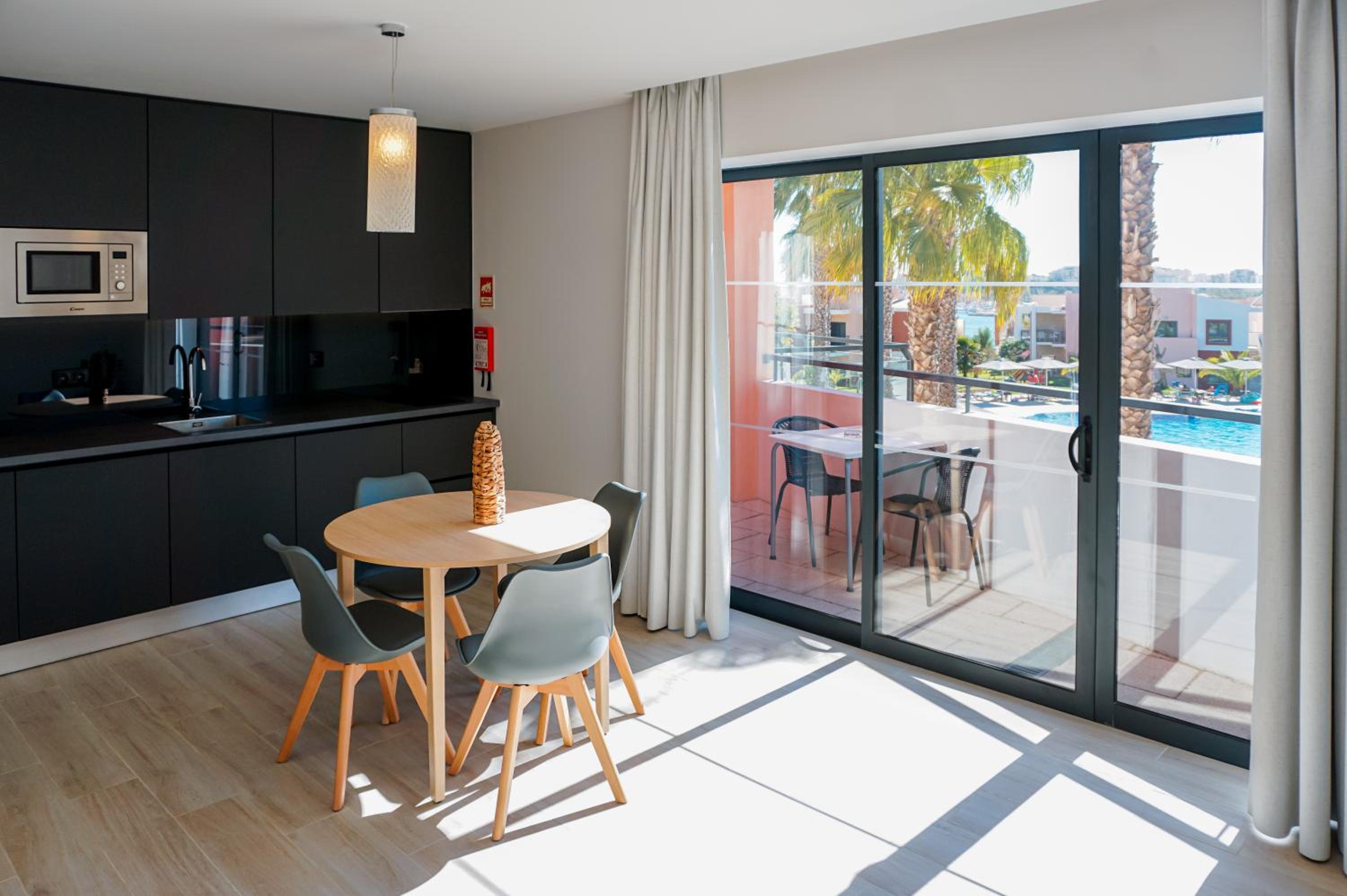 Vitors Village